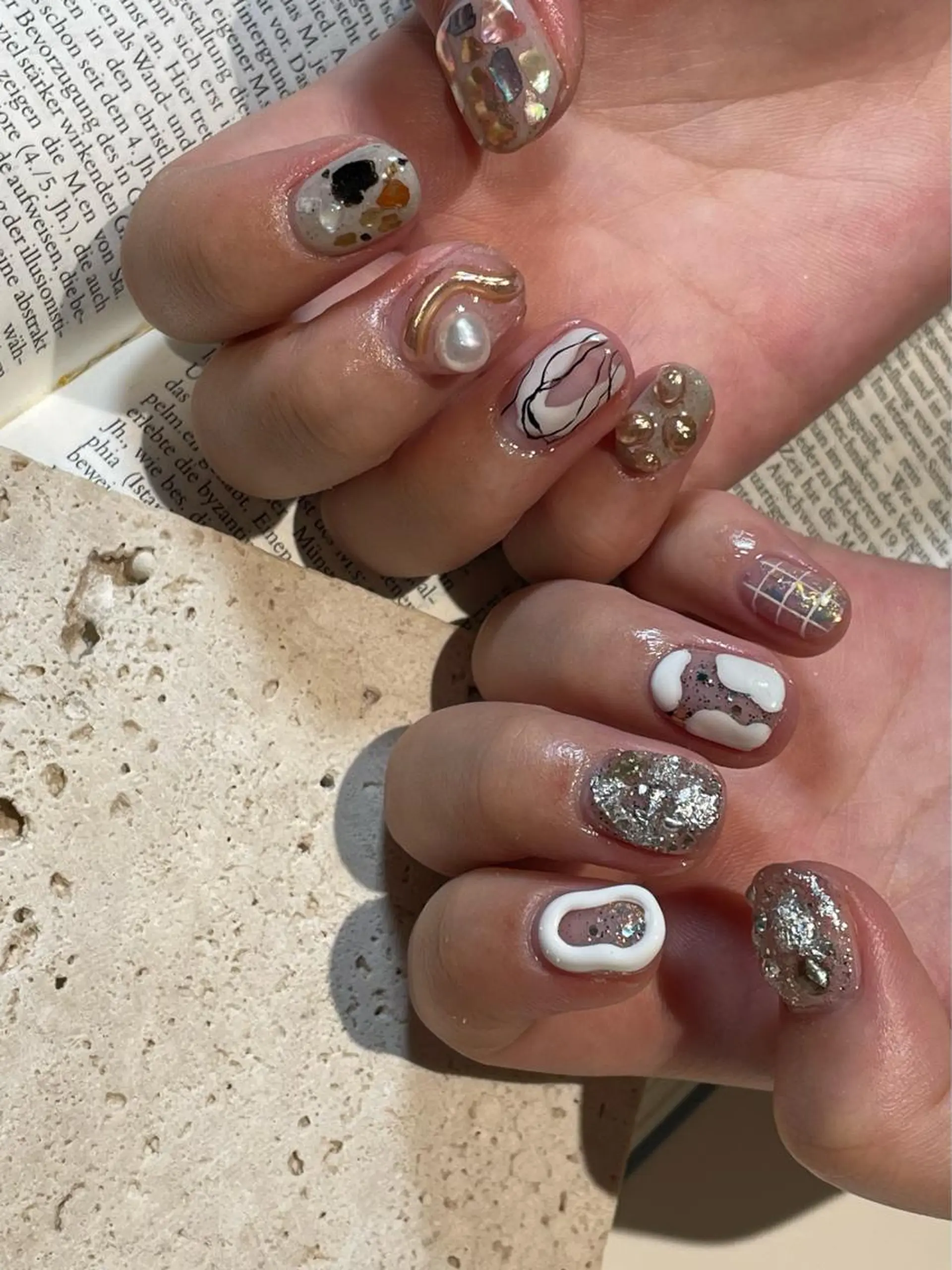 ショート m kaori𓃟のネイルデザイン