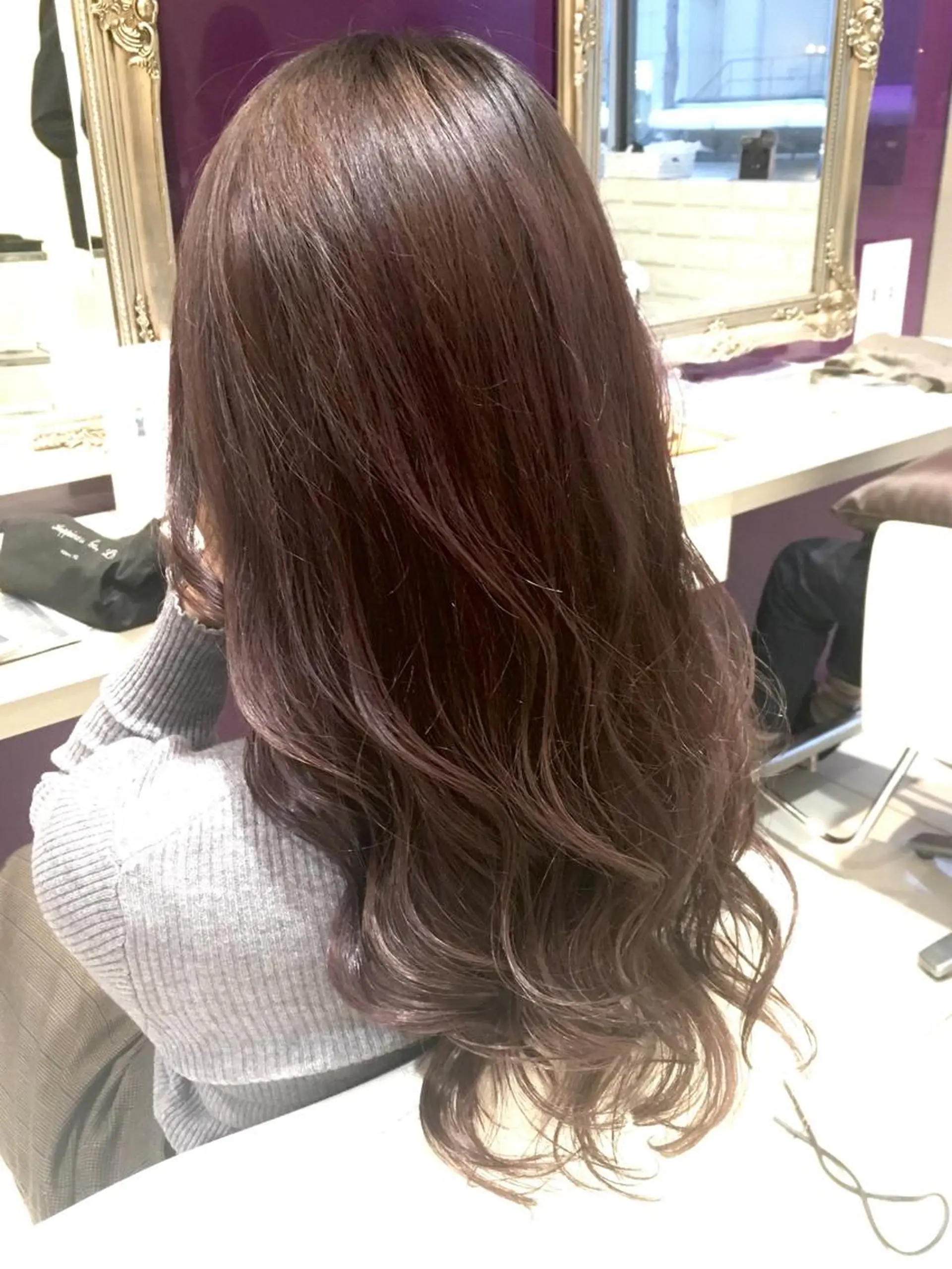 ロング カラー アッシュ ベージュカラー ダブルカラー ラベンダーカラー ラベンダーアッシュ ヘアカラー 農添 杏のヘアスタイル