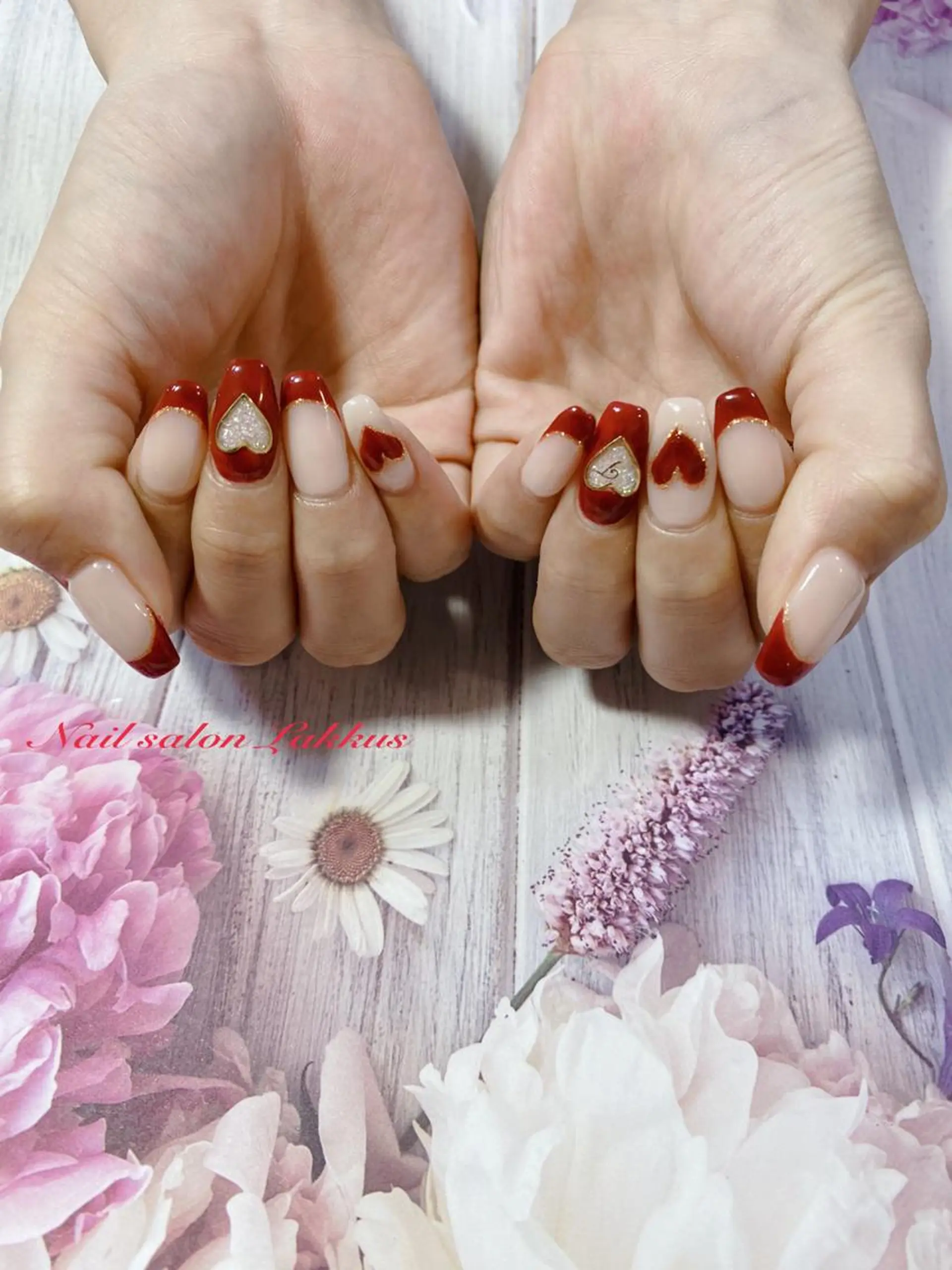 ネイル ハート Lakkus T－CHIのネイルデザイン