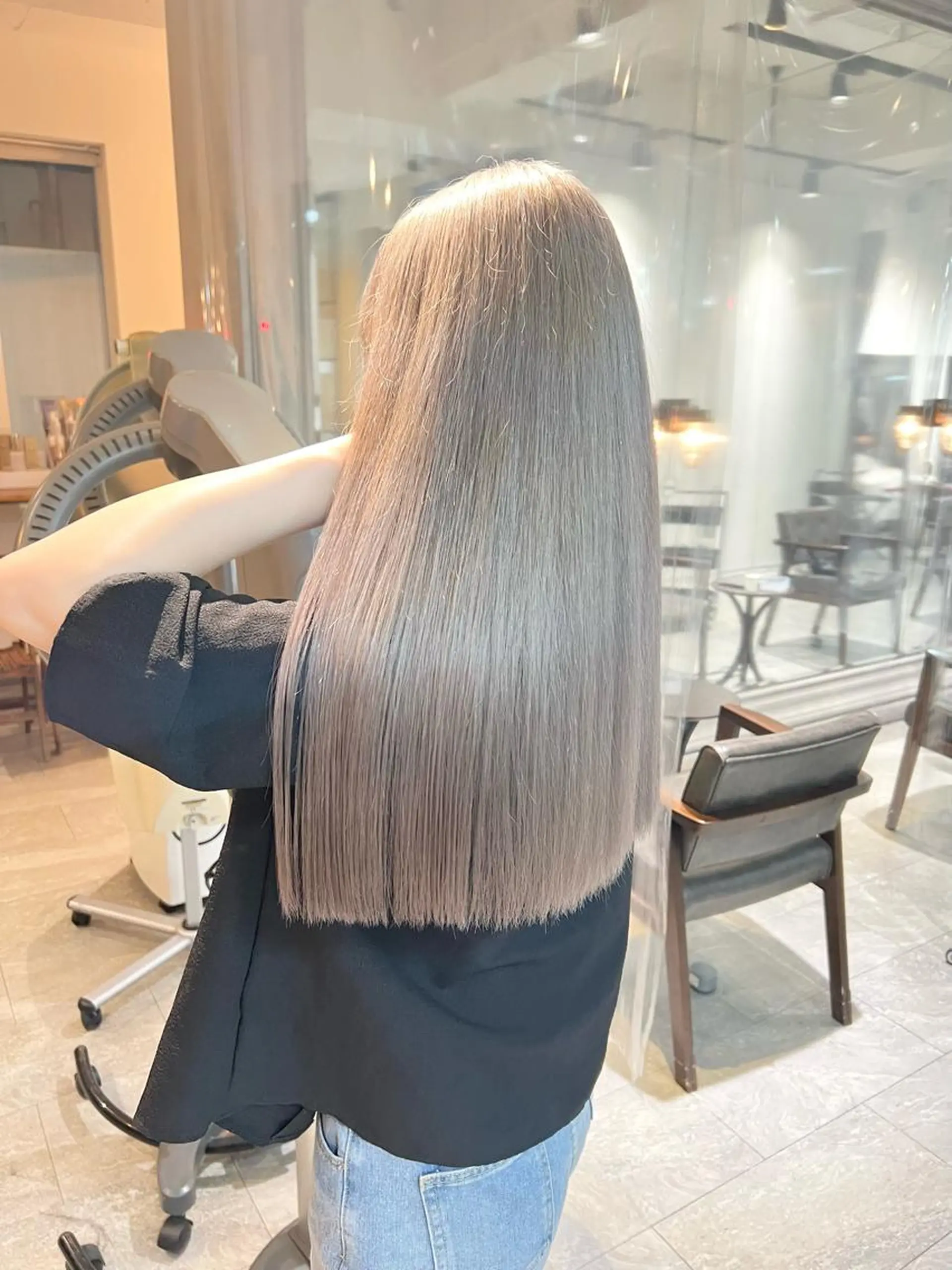 ロング カラー カット ヘアカラー トリートメント ヘアセット 🫧艶ダブルカラー ブリーチ🫧トモヤのヘアスタイル