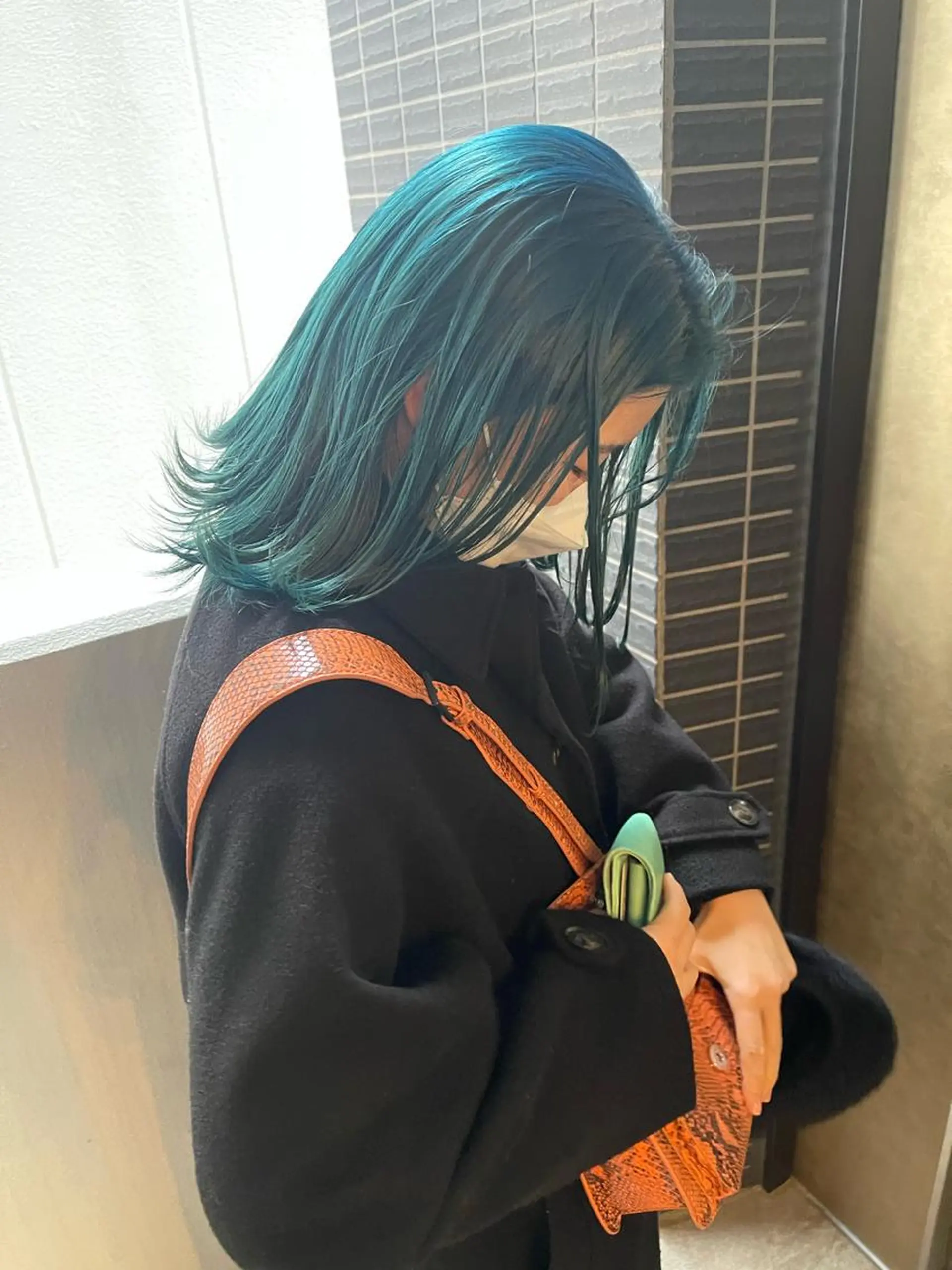 ミディアム カラー ブリーチ ブルーカラー ダブルカラー /まつ毛パーマ🎀のヘアスタイル