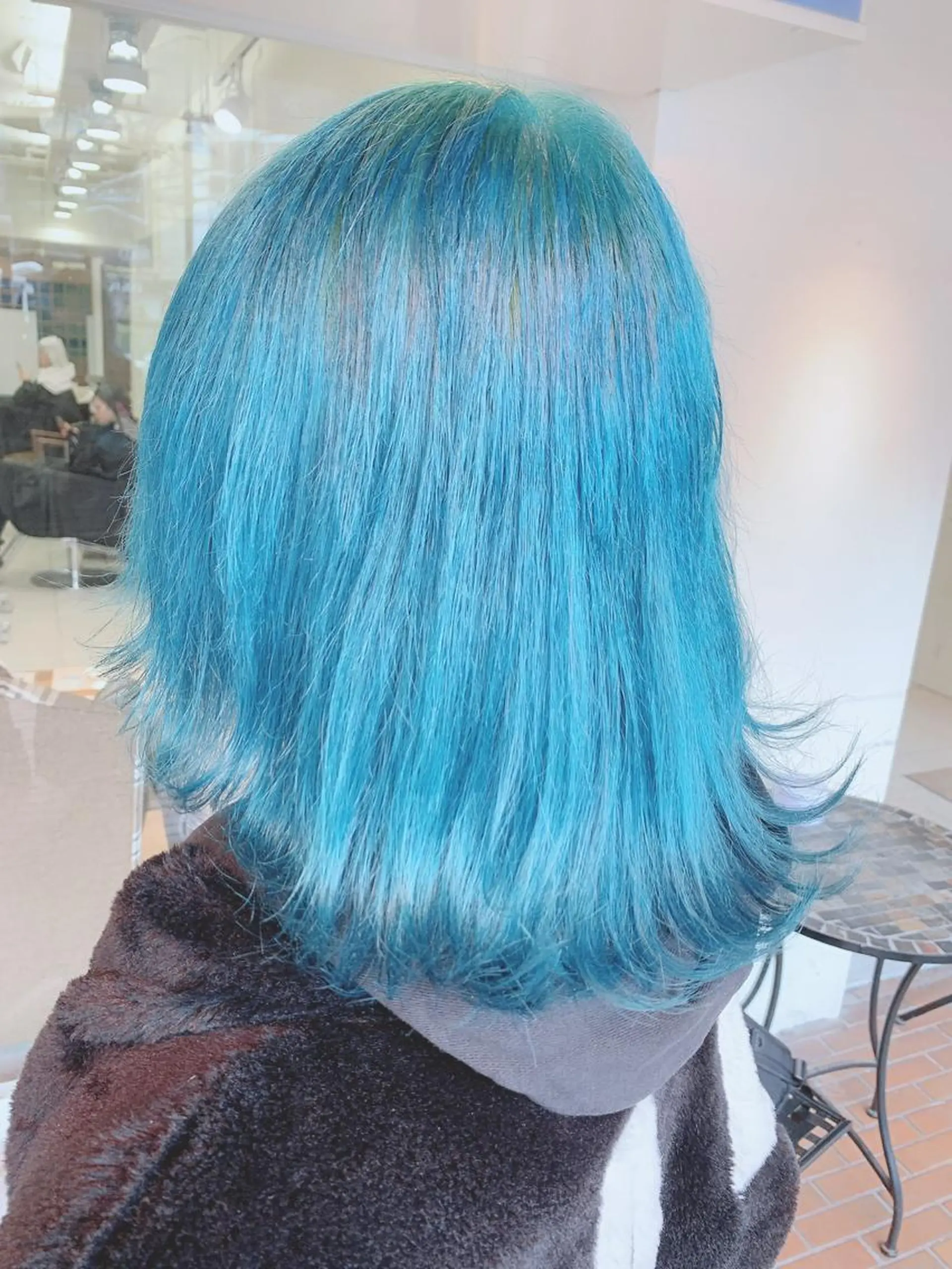 ショート 派手髪支持率No1 Eisukeのヘアスタイル