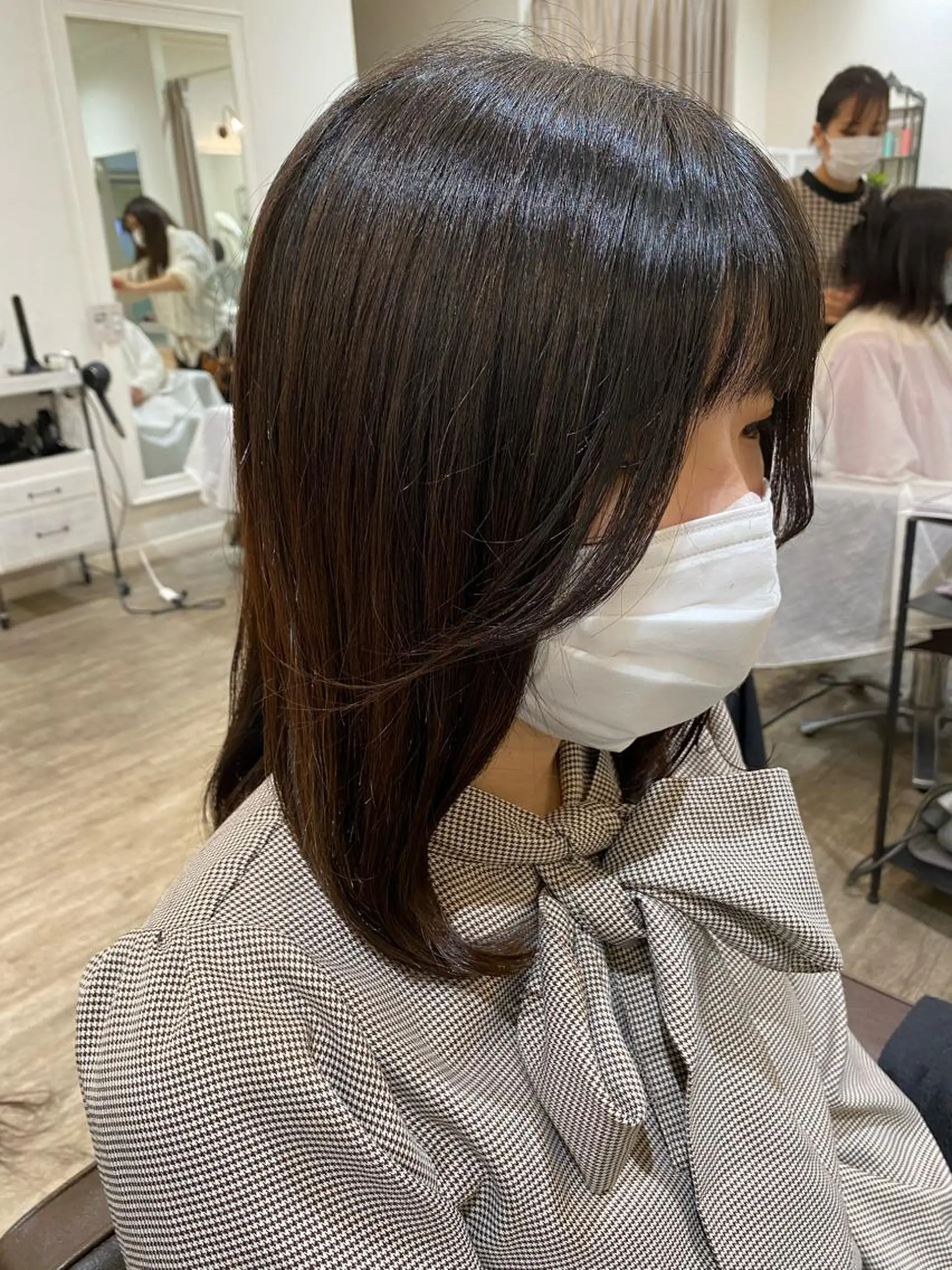 セミロング 顔周りカット qulim所属・前橋 姫奈のヘアスタイル