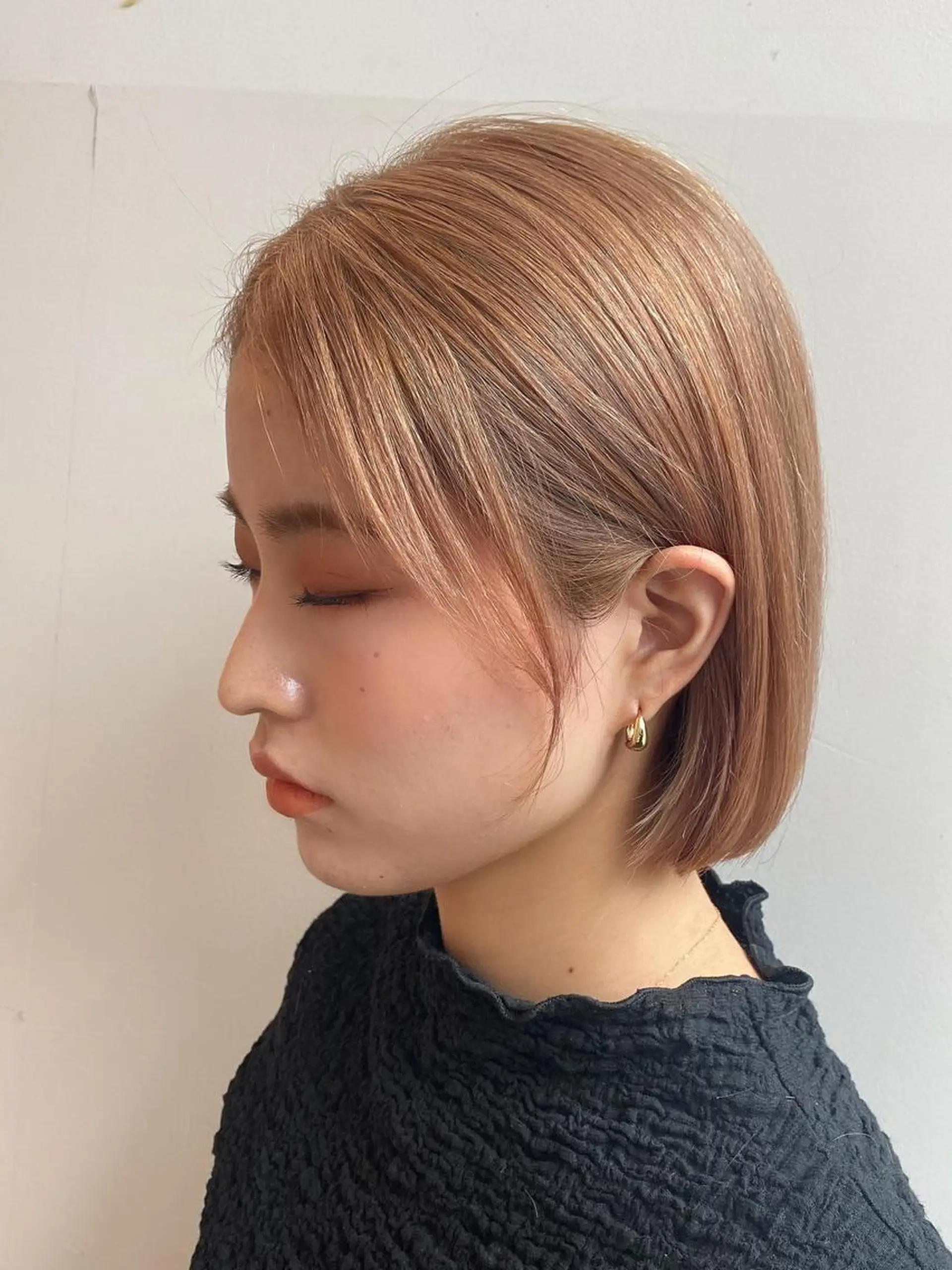 ミディアム カラー ベージュカラー 透明感カラー グレージュ ボブ カット ヘアカラー トリートメント レイヤー専門家 ダブルカラー修のヘアスタイル