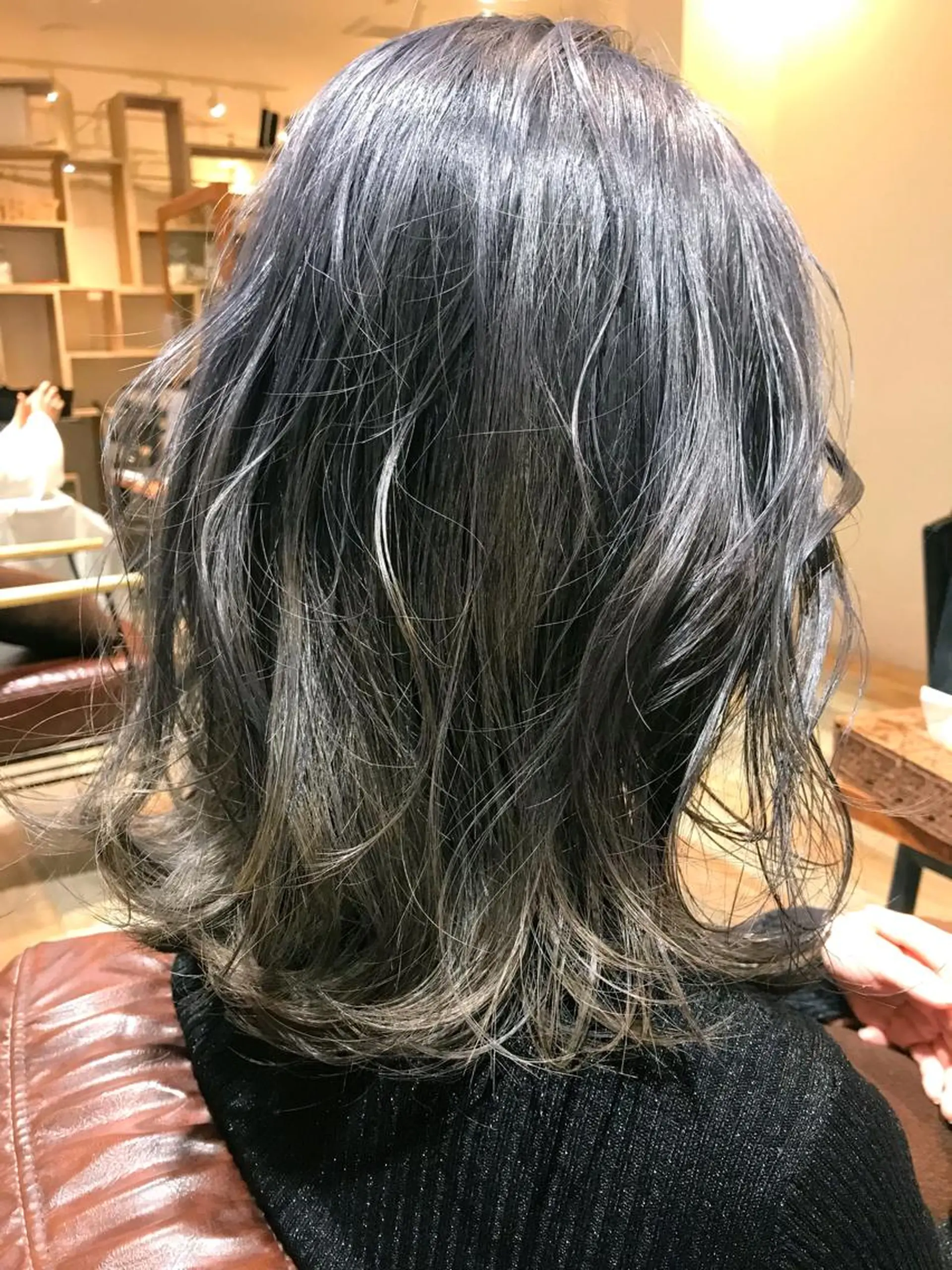 ミディアム カラー シールエクステ⭐️ オオミタクヤのヘアスタイル