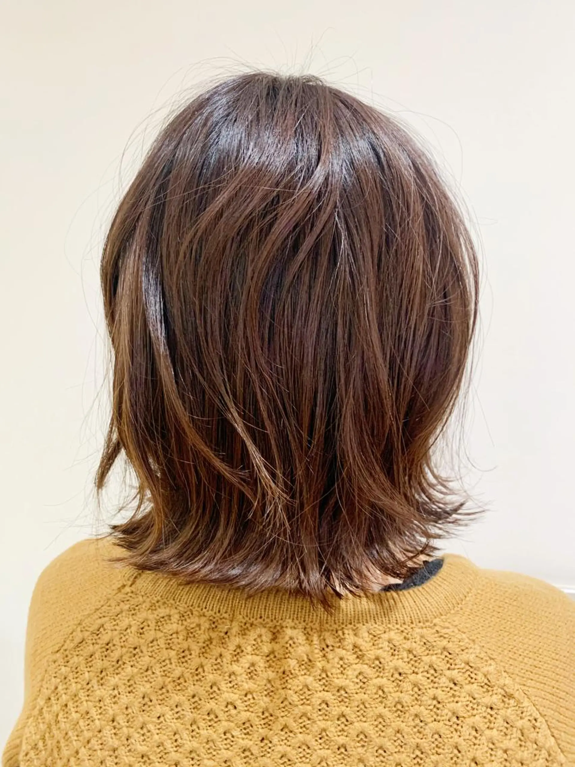 ミディアム カラー ベージュカラー レイヤーカット カット ヘアカラー 佐藤 美紅のヘアスタイル