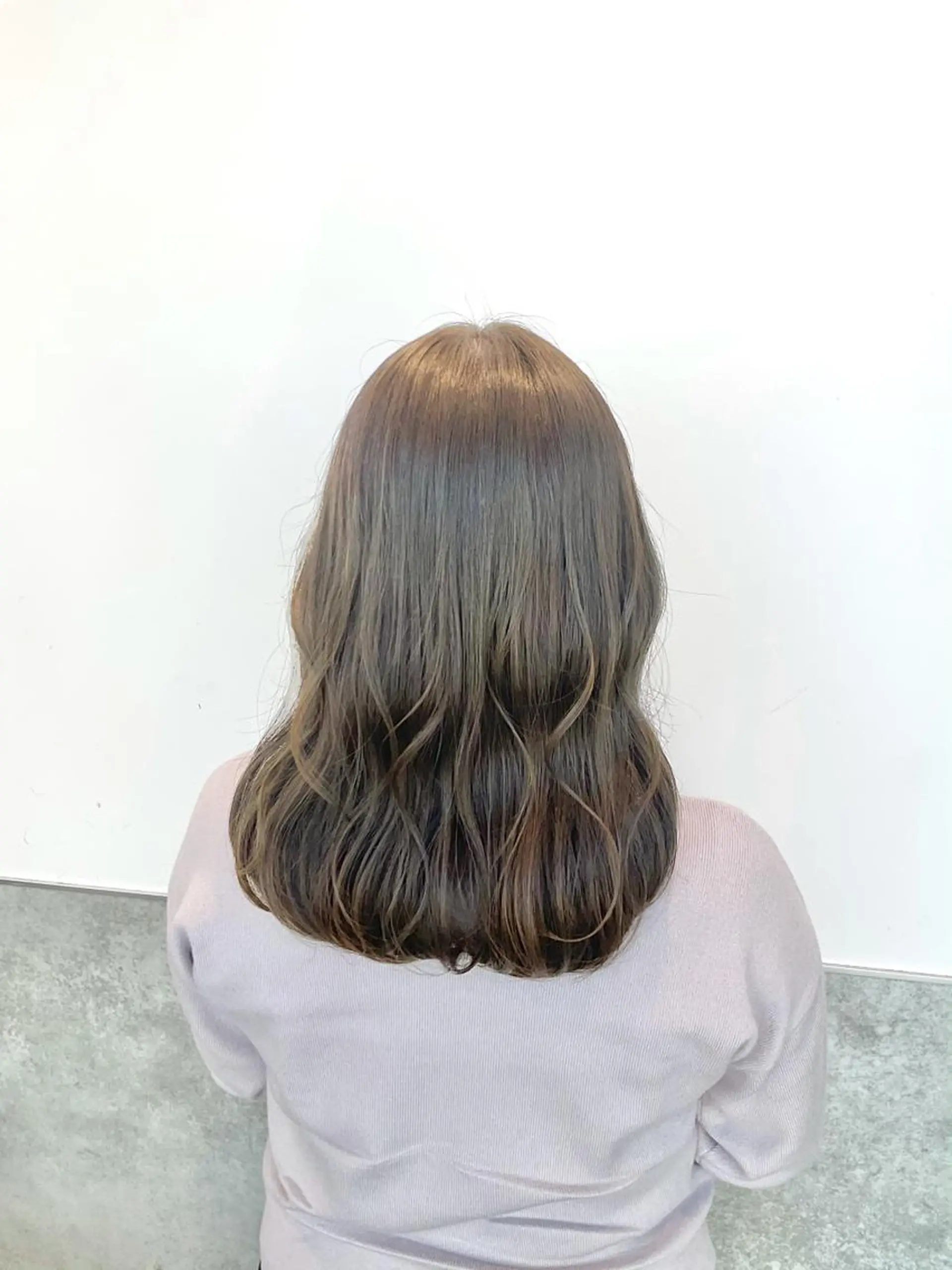 ミディアム カラー ブリーチ ブリーチなしカラー yoshi ☆のヘアスタイル