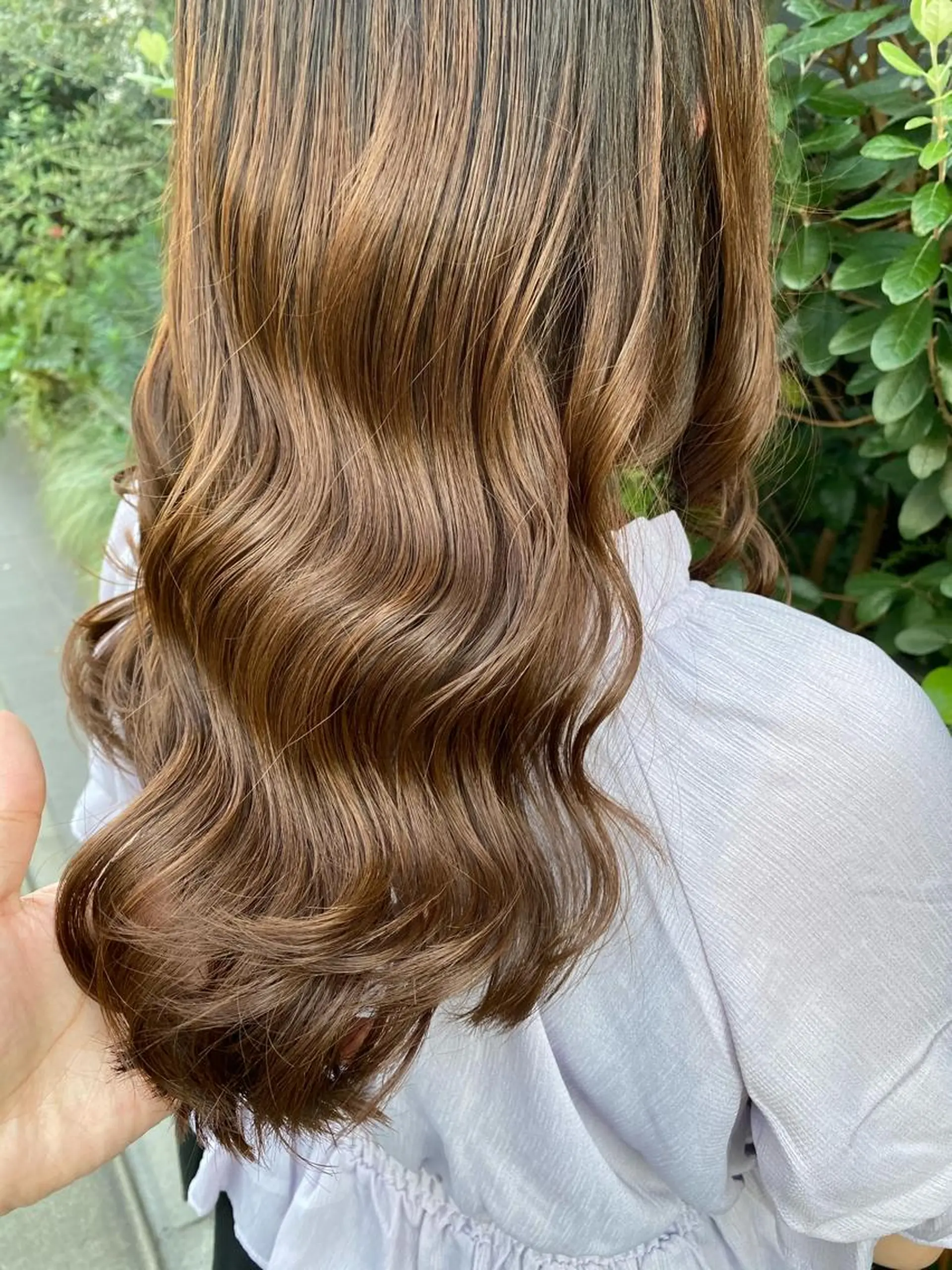 セミロング カラー ヘアアレンジ 外苑前NO.1艶髪 透明感カラーのヘアスタイル