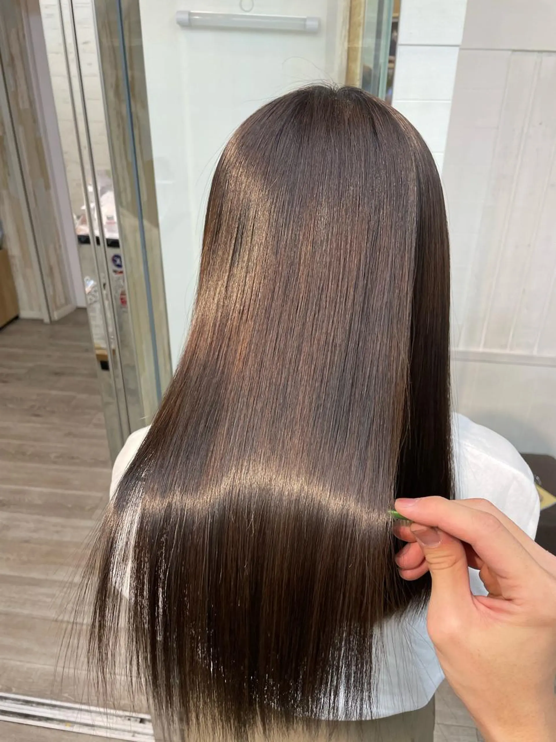 ロング カラー KEIGO/ ベージュカラーのヘアスタイル