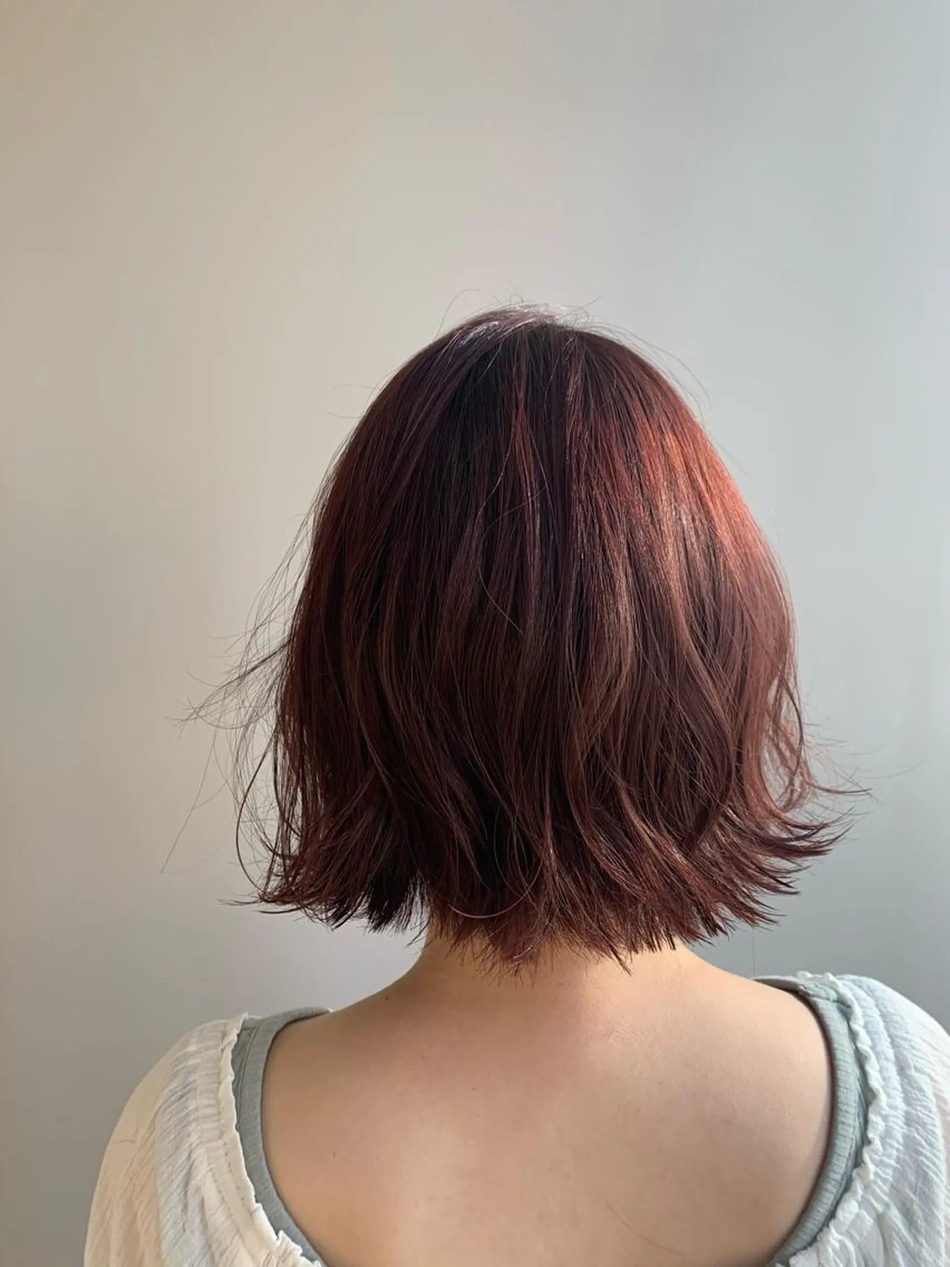 ショート カラー パーマ ヘアアレンジ 加藤 綾華のヘアスタイル