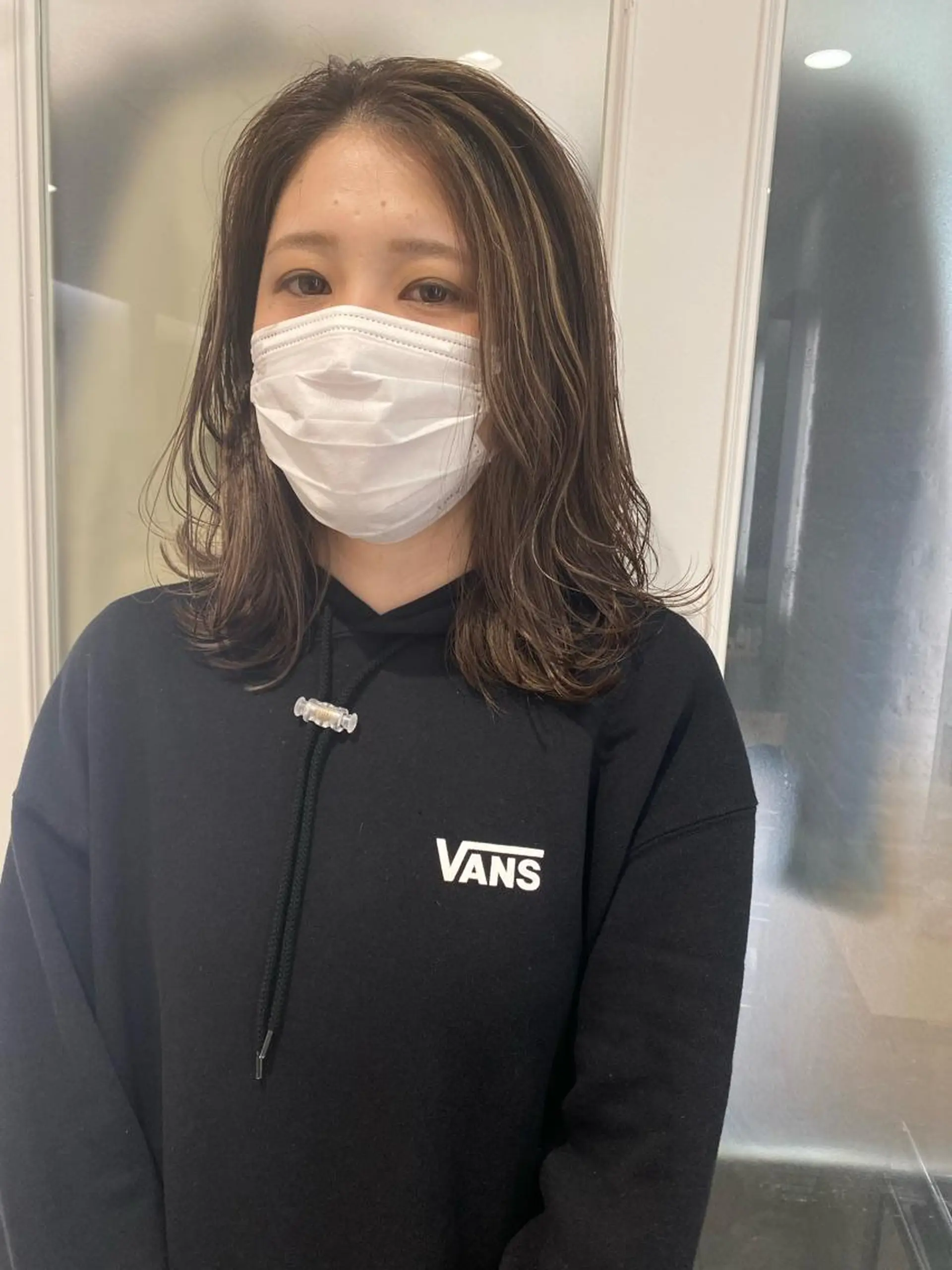 ミディアム ヘアカラー トリートメント 🍀透明感抜群🍀/ ハイトーンカラーのヘアスタイル