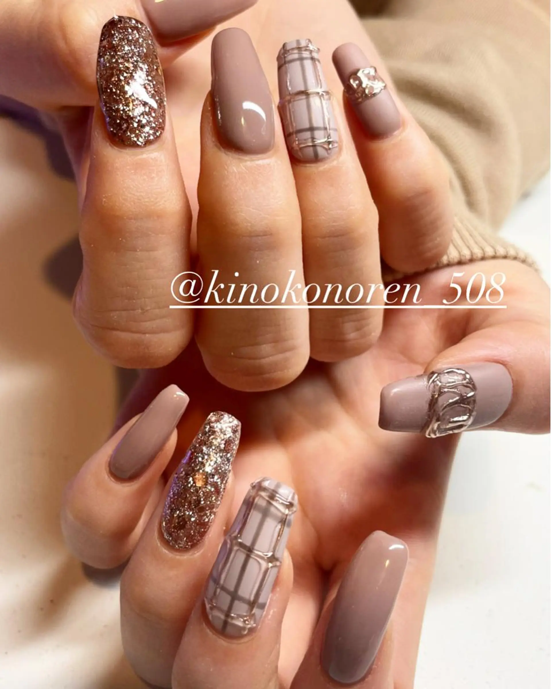 ネイル アートネイル ラメ(グリッター) 持ち込み Nallsalon Plaisirbeauty所属・Plaisir beautyのネイルデザイン