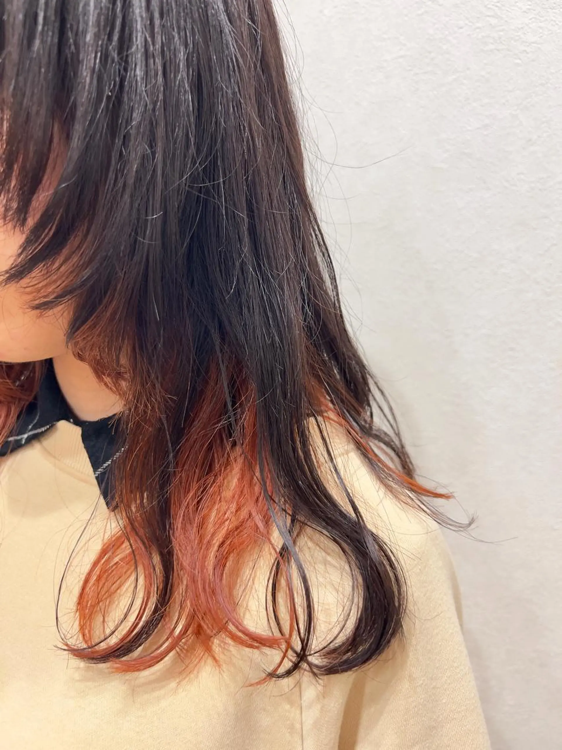 ミディアム カラー インナーカラー オレンジ ウルフカット 🍇おぐら めぐみ🍇のヘアスタイル