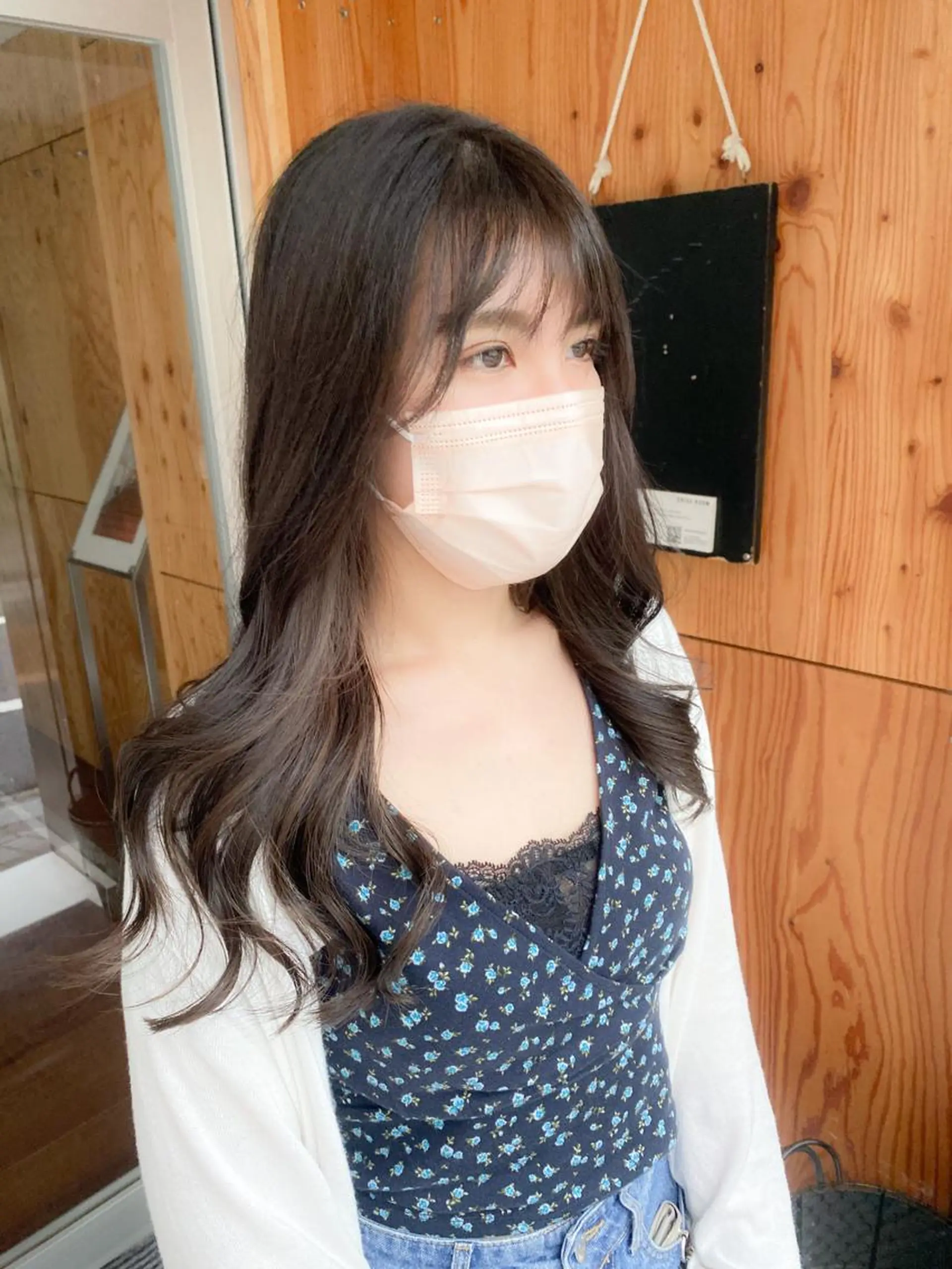 ロング カラー 西本 由香のヘアスタイル