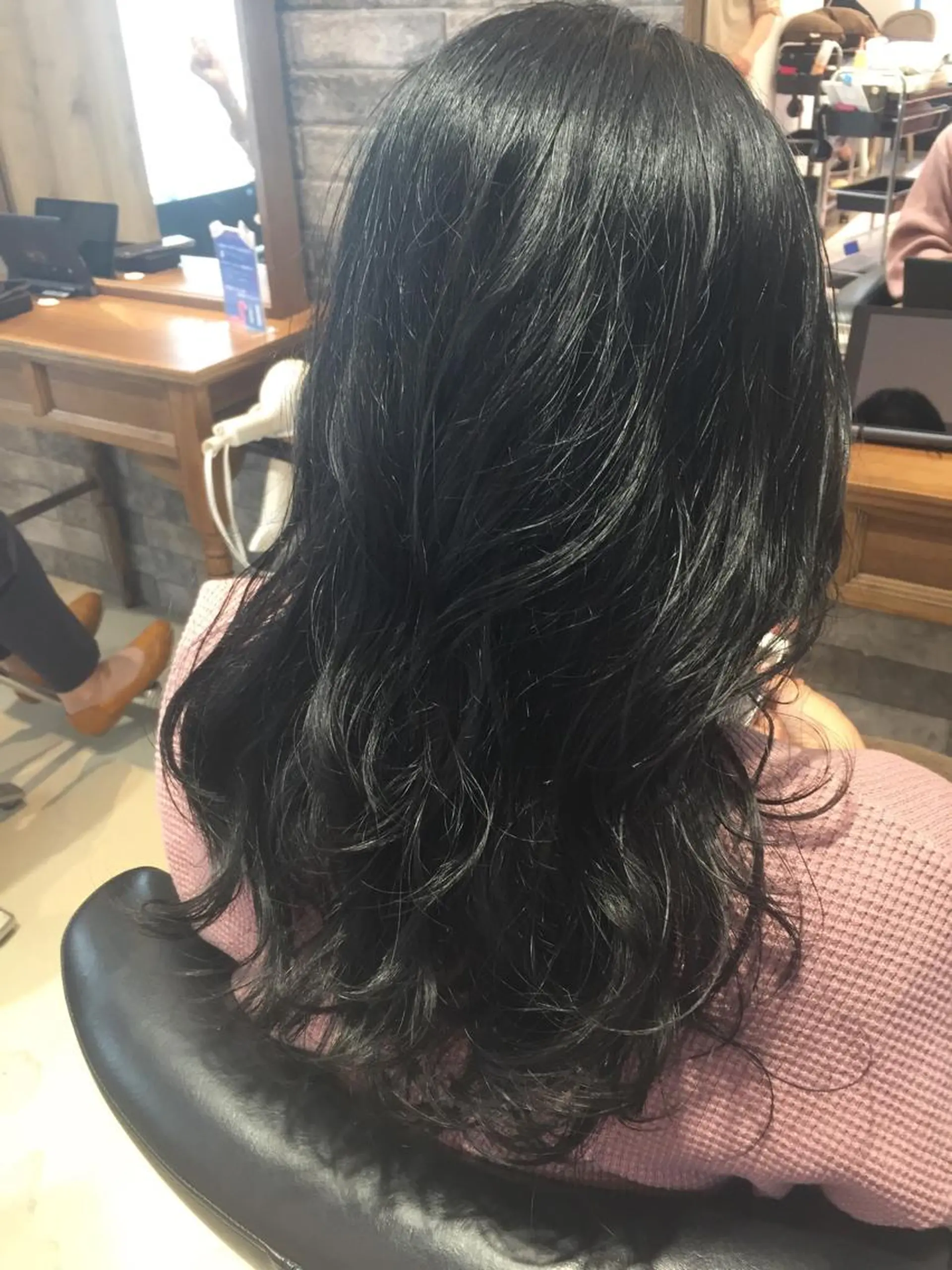 セミロング アッシュ カット ヘアカラー トリートメント ヘッドスパ 所渉/韓国レイヤー /ウルフカットのヘアスタイル