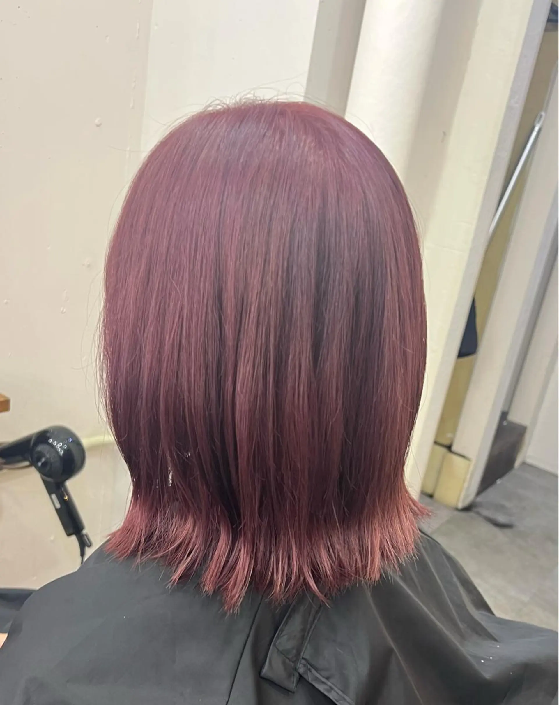 ミディアム 🩷艶カラー 🧡💛リサ🫧のヘアスタイル