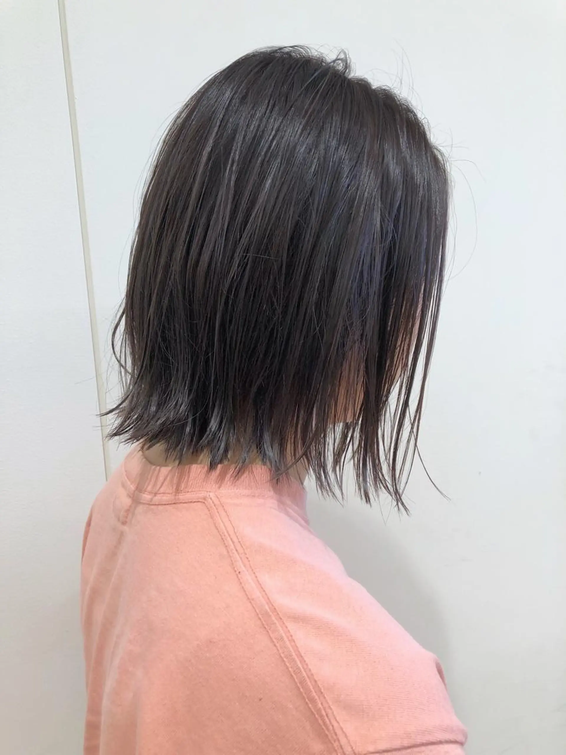 ミディアム カラー 透明感カラー グレージュ ハイライトカラー ハイライト ケアブリーチ 坪井佑樹のヘアスタイル