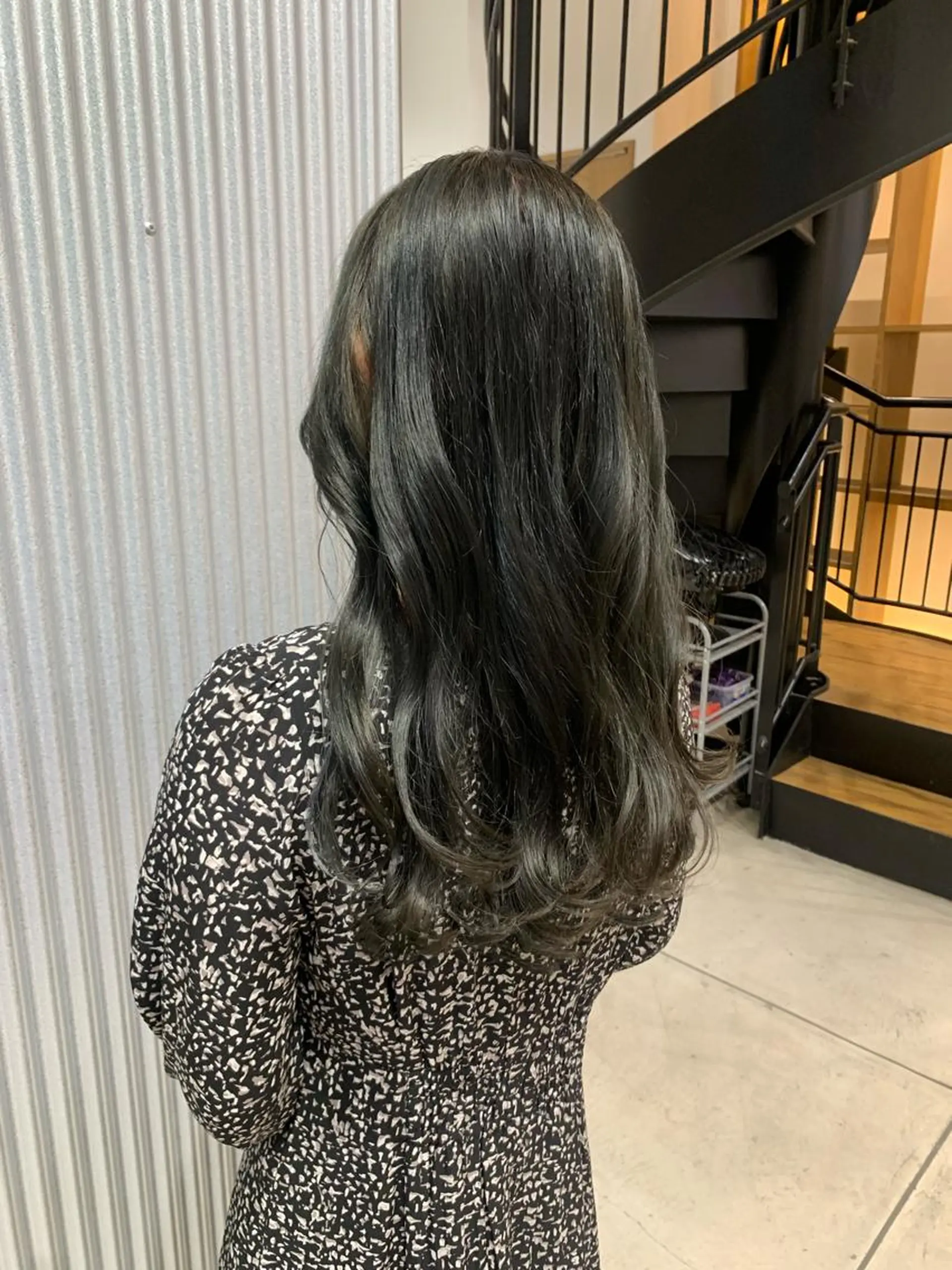 ロング カラー ブリーチ カット ヘアカラー トリートメント yuka .のヘアスタイル