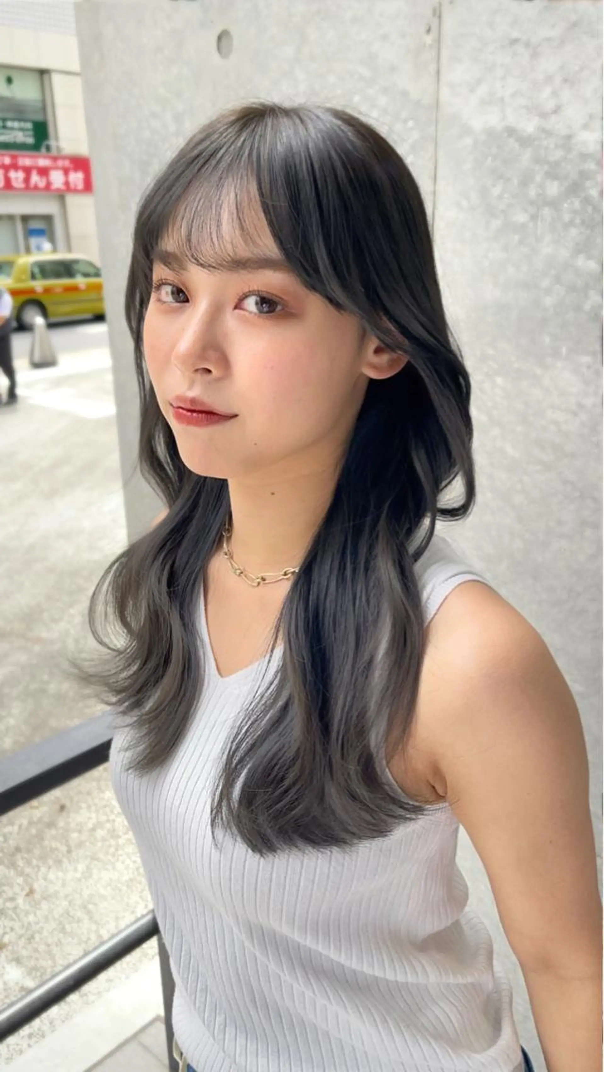 ロング カラー アディクシーカラー ベージュカラー 透明感カラー イヤリングカラー グレージュ 顔周り特化/韓国ヘア /レイヤー/吉野幸大のヘアスタイル