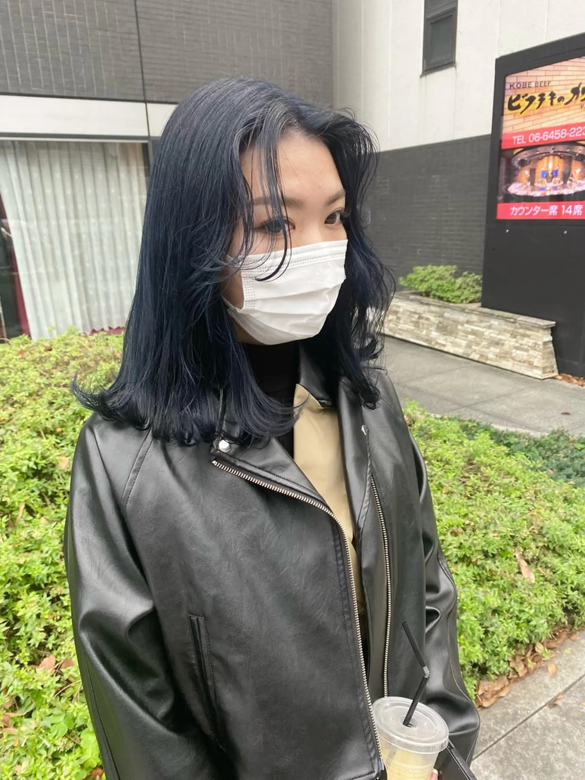 ミディアム デザインカラー/ボブ ブリーチカラー/ユリのヘアスタイル