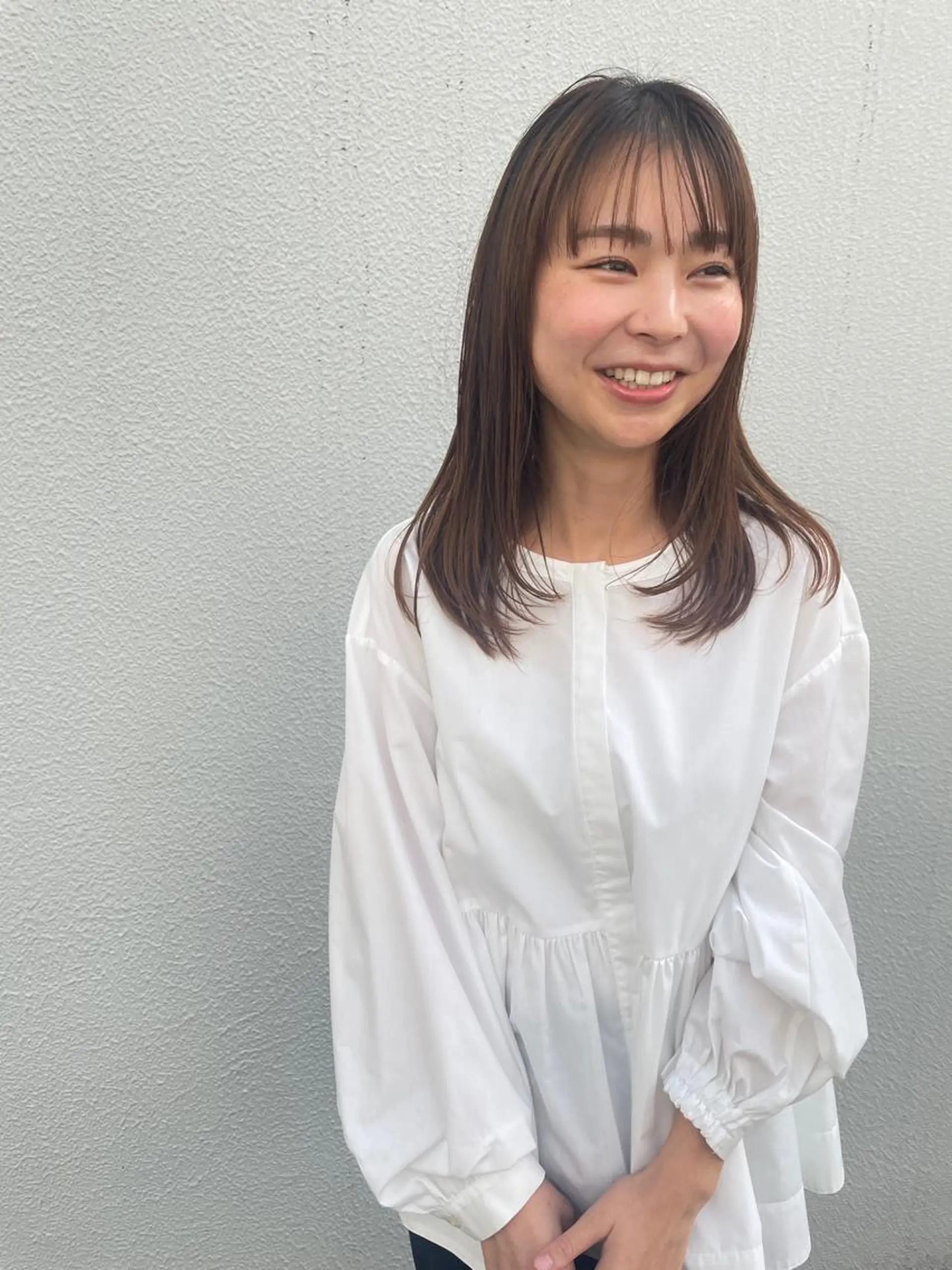 セミロング レイヤーカット カット ヘアカラー トリートメント さの あやねのヘアスタイル