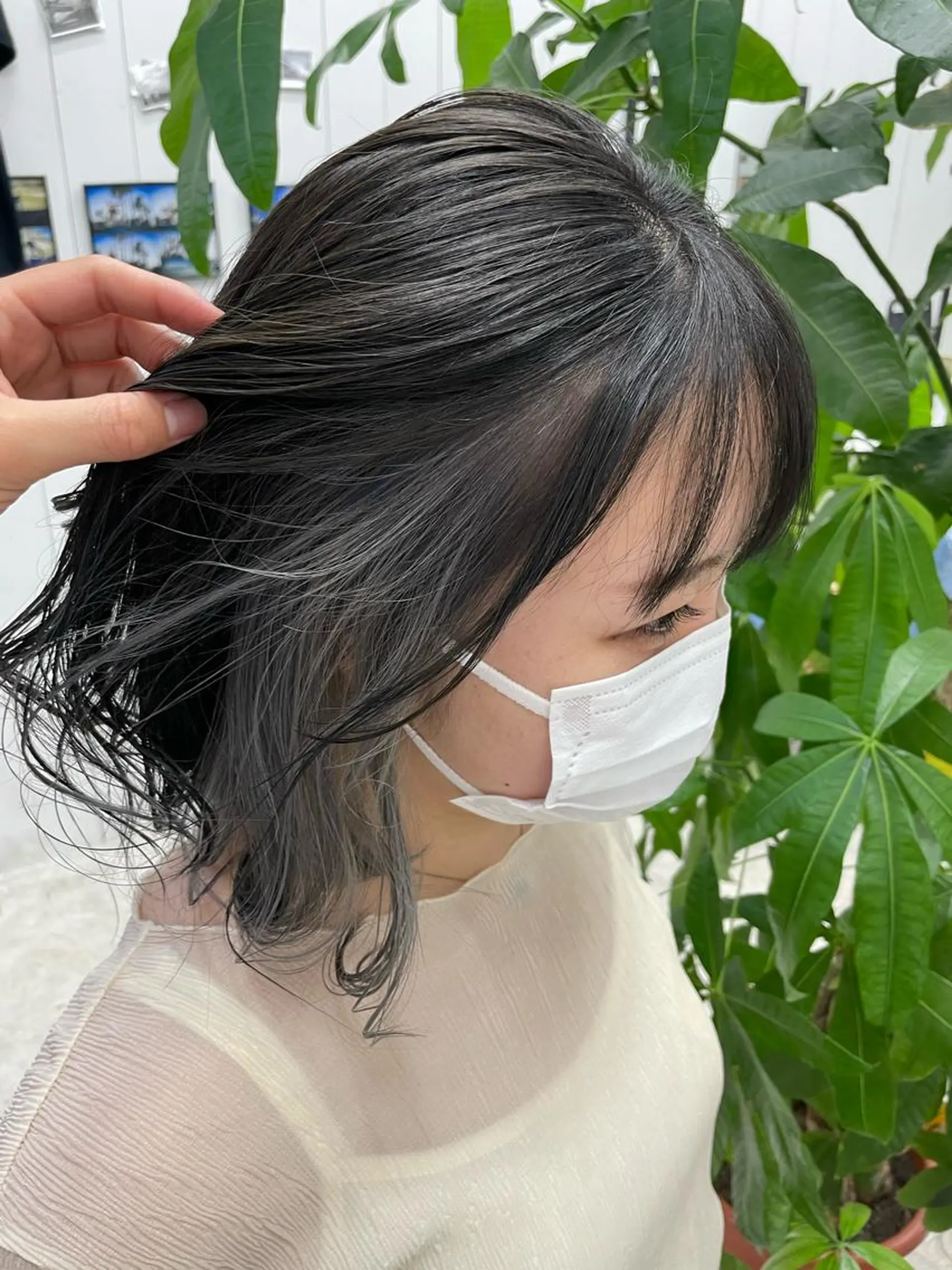 ミディアム カラー シルバー じゅんな VENICE/船橋駅のヘアスタイル