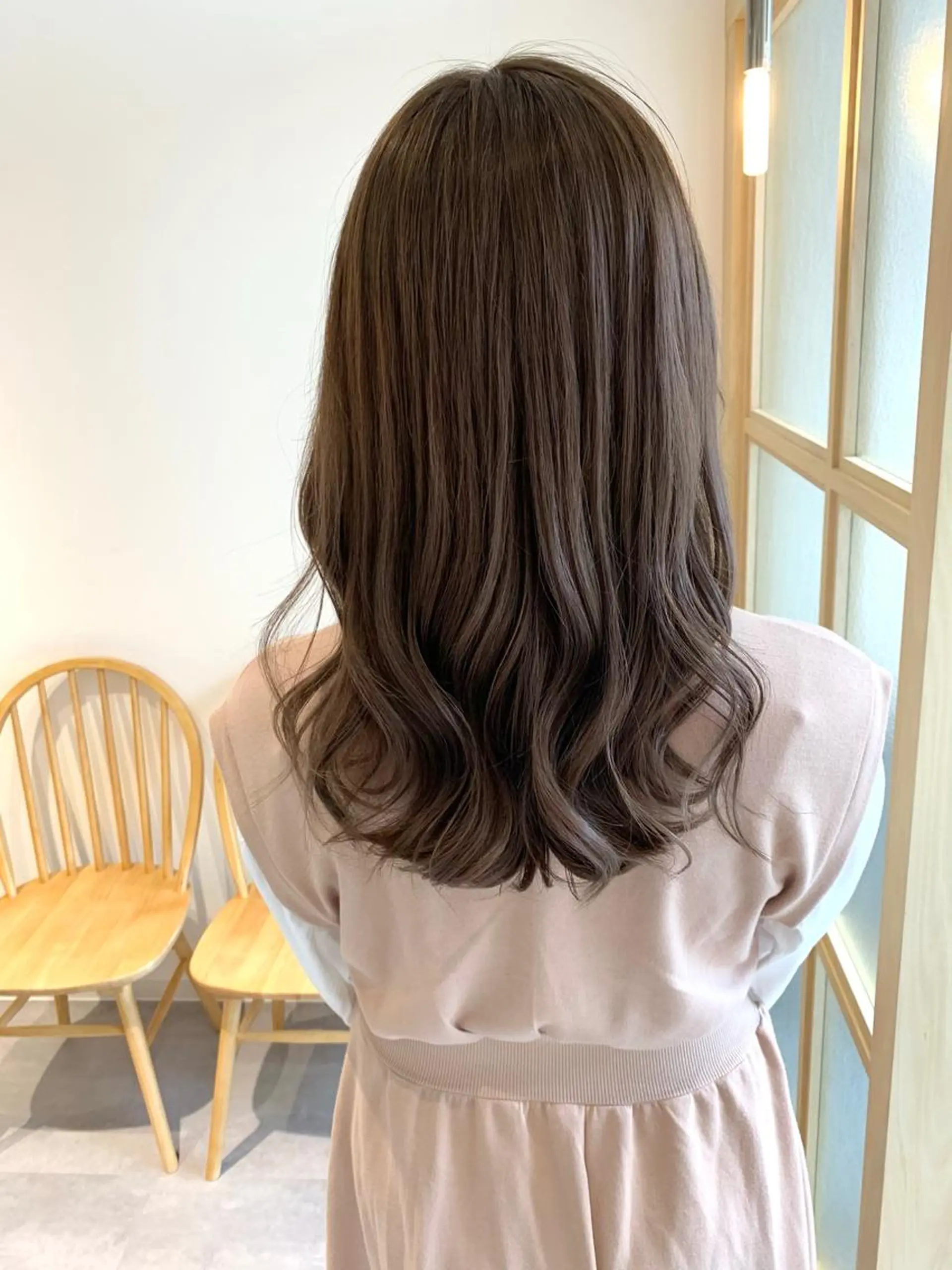 セミロング カラー グレージュ カット ヘアカラー トリートメント 寺山 雄哉のヘアスタイル