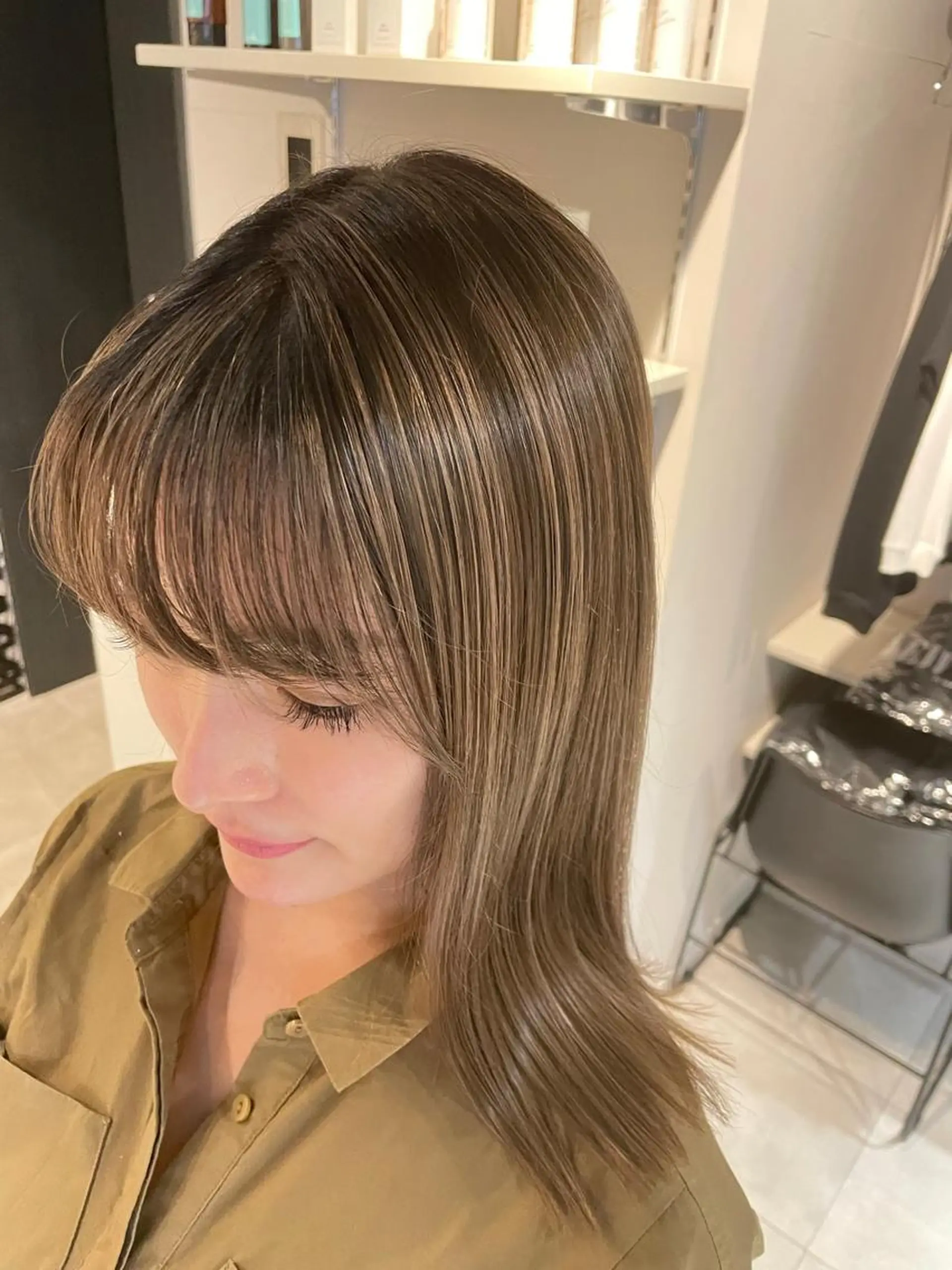 ミディアム カラー ハイライトカラー ハイライト ブリーチ👩‍🦳/ ‪✂︎MANAMIのヘアスタイル