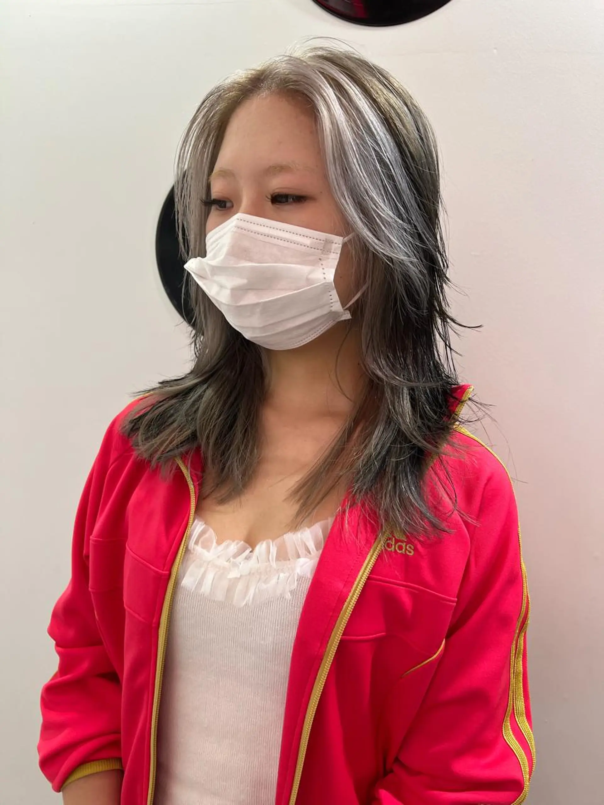 セミロング カラー ヘアアレンジ 🧨ブリーチー×ボブ レイヤー💎じゅえるのヘアスタイル