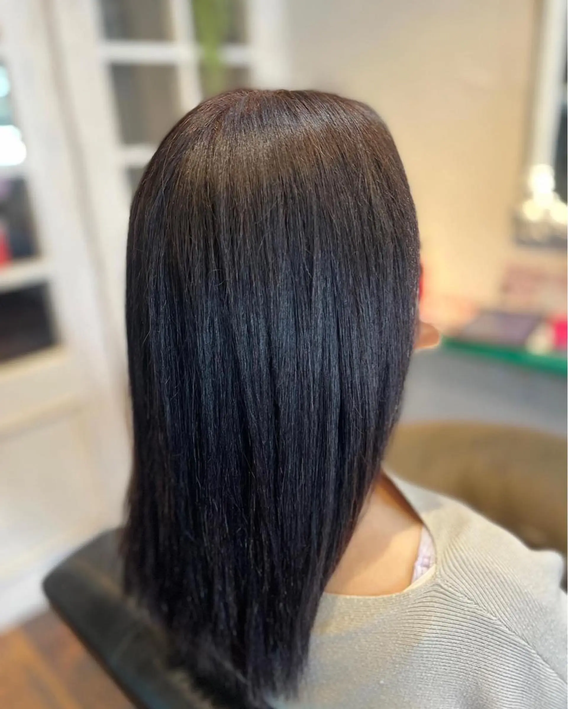 セミロング 縮毛矯正 大人女性🌈満足度n o1✨黒川のヘアスタイル