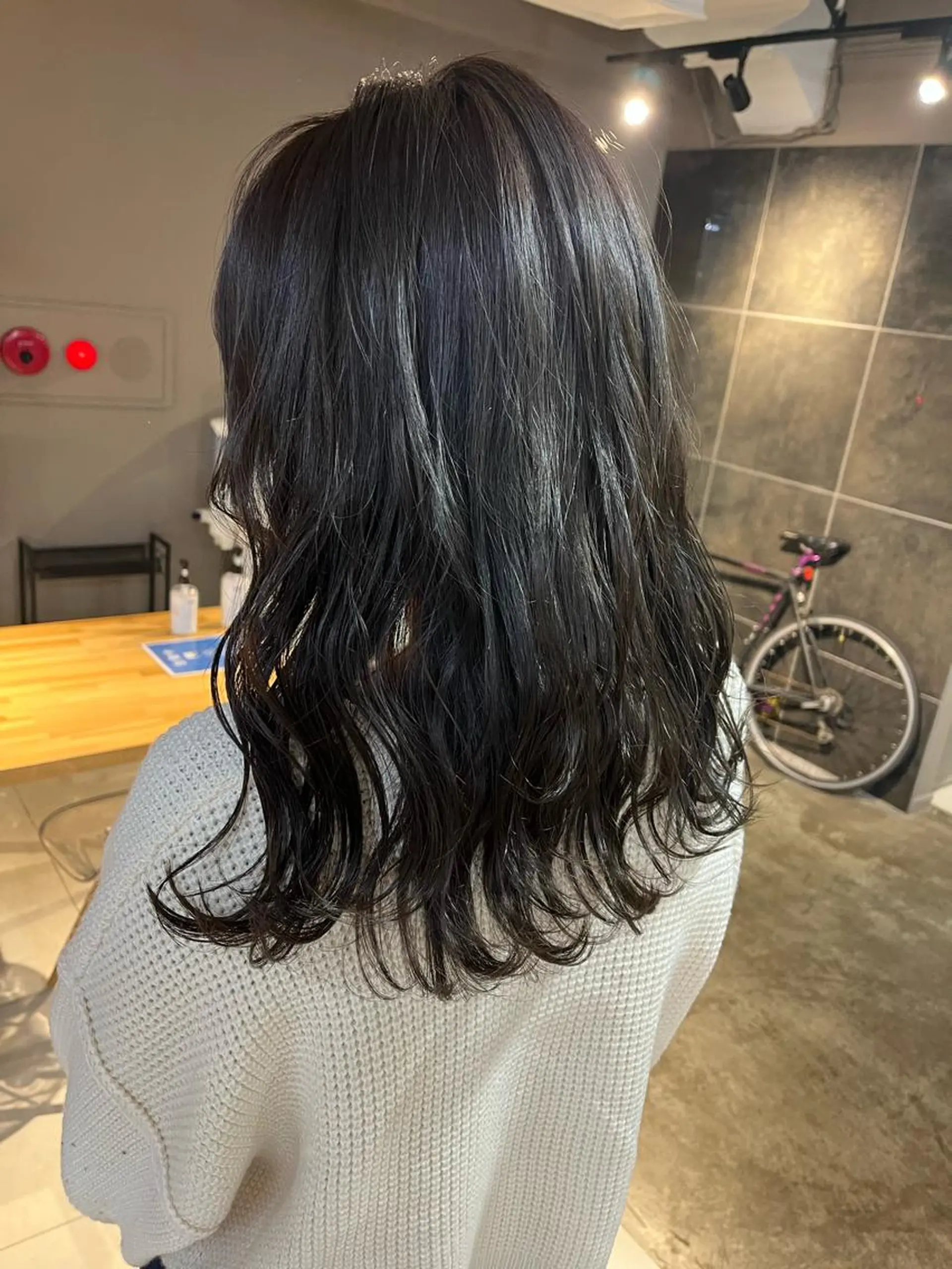 ミディアム カラー ヘアアレンジ メンズ キッズ ネイル マツエク・マツパ アイブロウ 透明感カラー🤎 ゆりのヘアスタイル