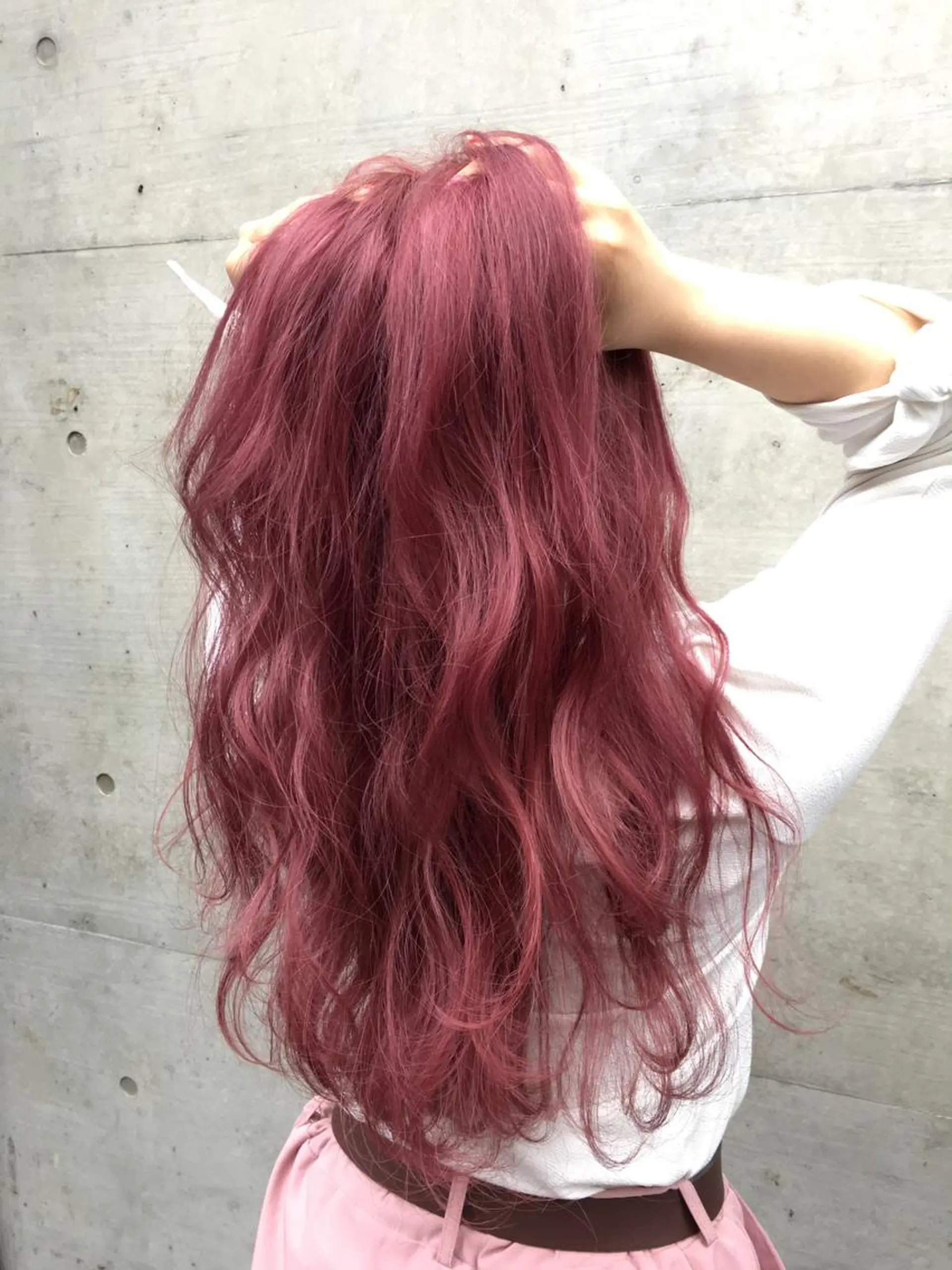 ロング カラー ダブルカラー ピンクカラー 韓国ヘア🤍髪質改善 🇰🇷AKANEのヘアスタイル