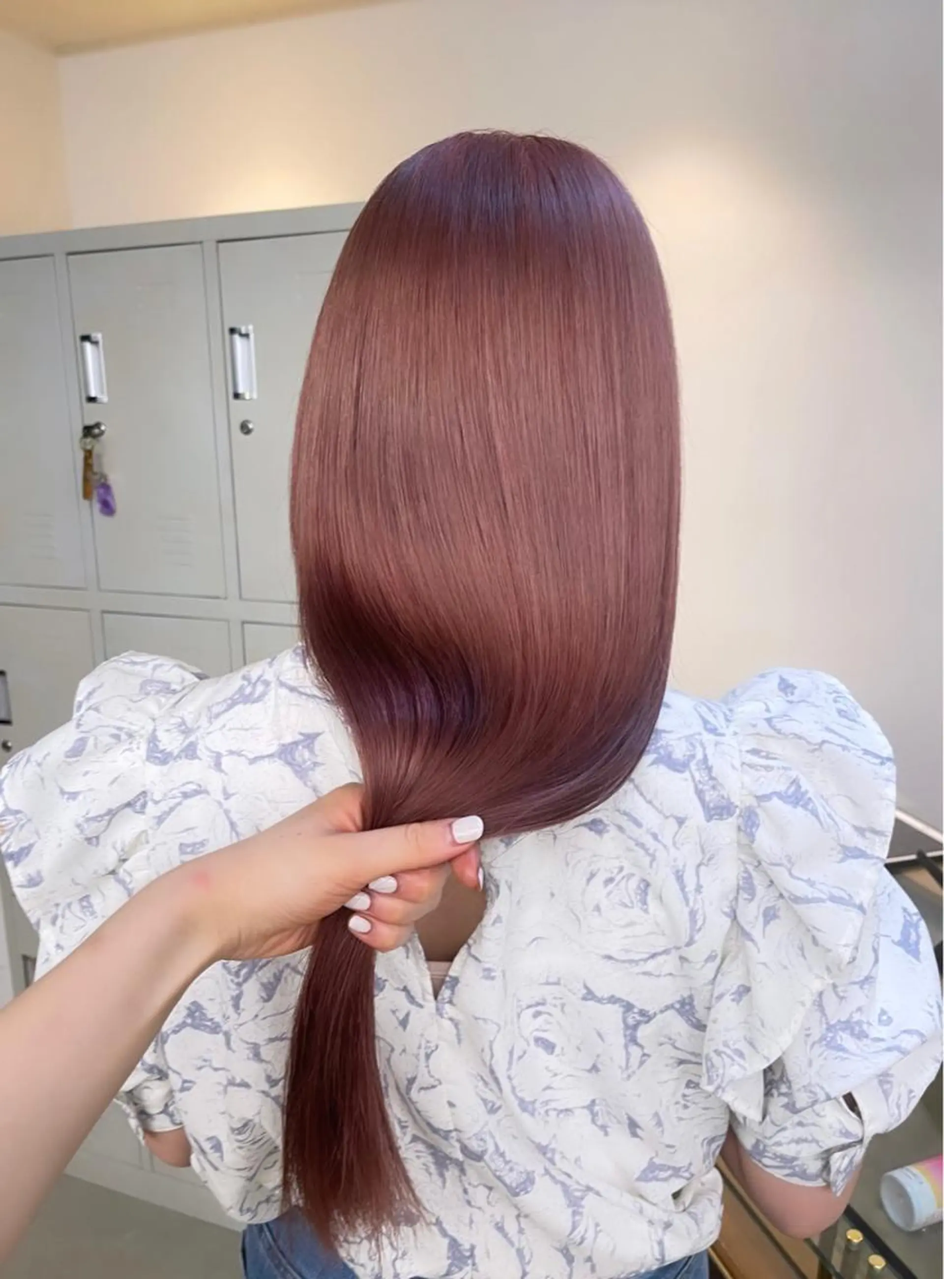 ロング カラー ベージュカラー ブリーチ ピンクカラー ピンクベージュ ヘアカラー トリートメント 渋谷ケアブリーチ Suuのヘアスタイル