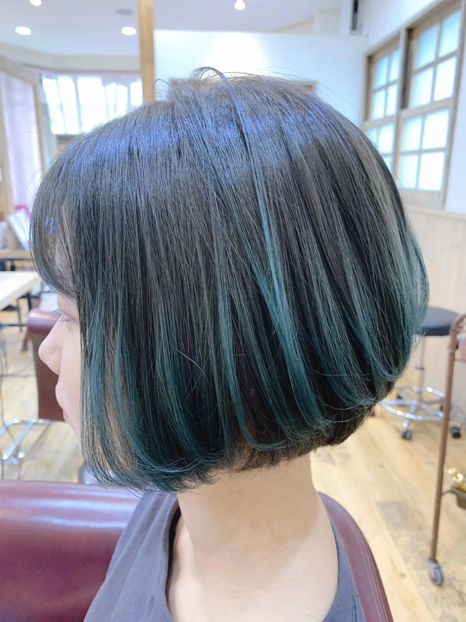 ショート カラー ヘアアレンジ HUENEST アカデミーサロンのヘアスタイル