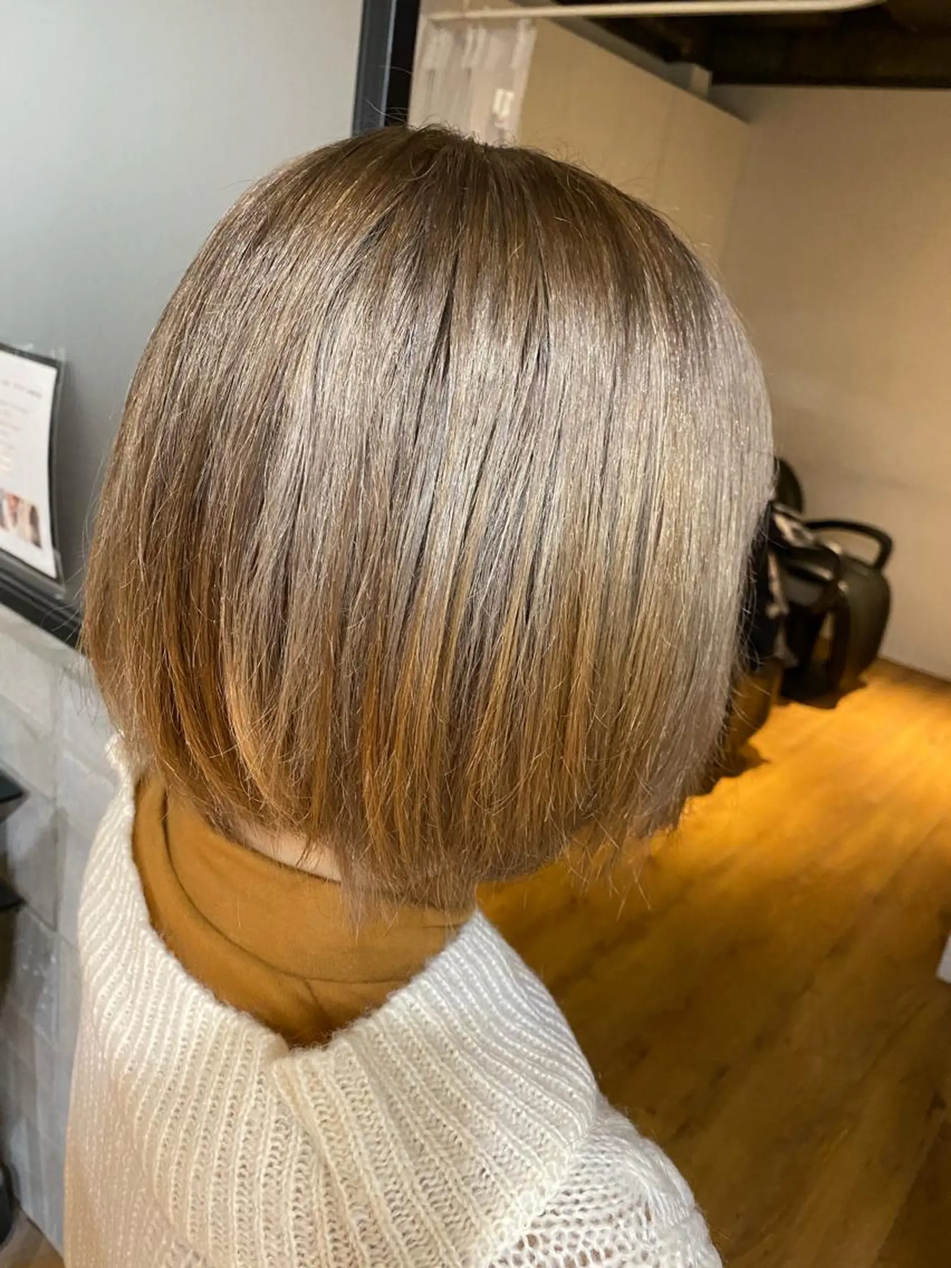 ショート カラー ヘアアレンジ ブリーチ ブラウンカラー 久米 治仁のヘアスタイル