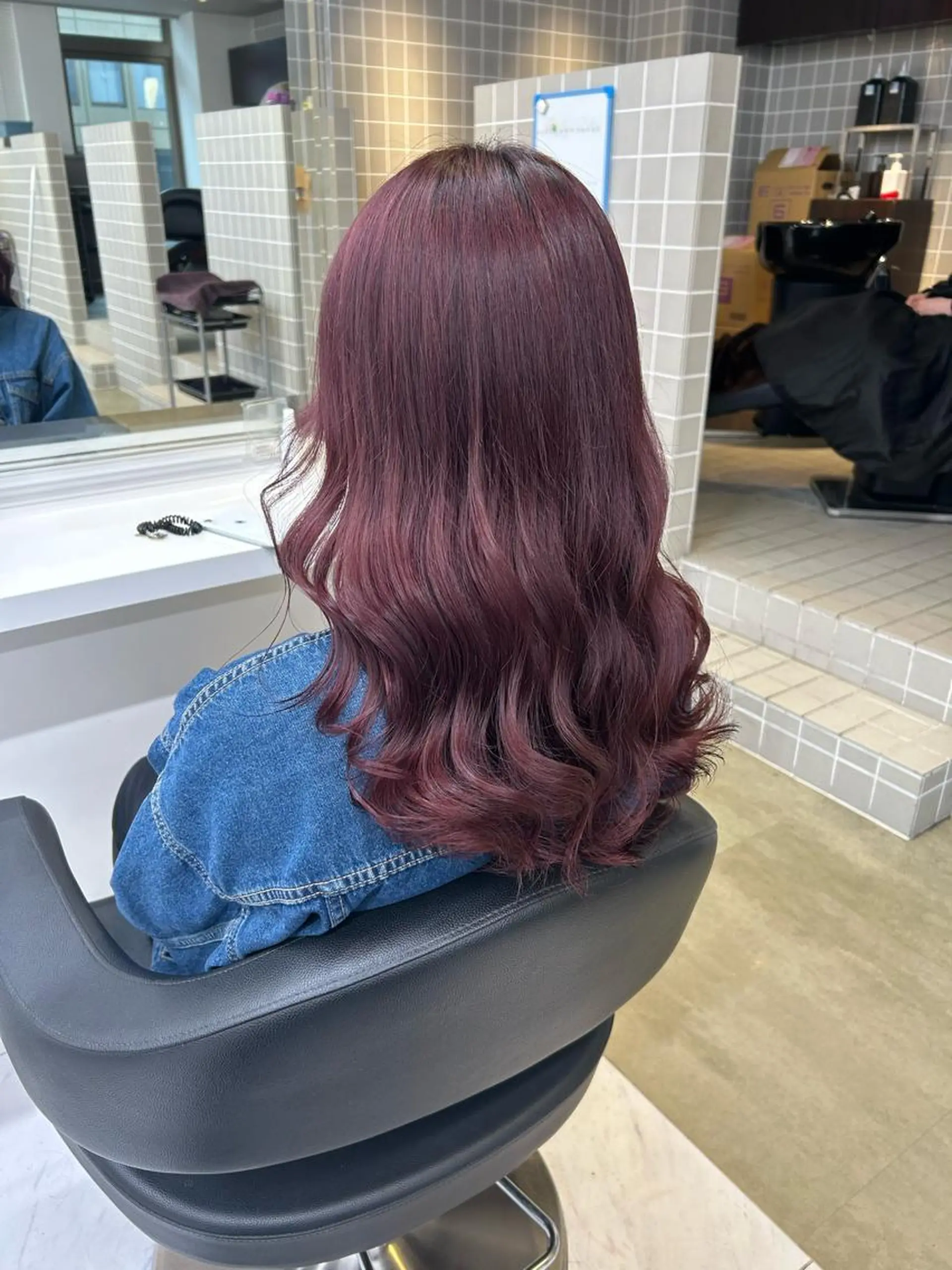 ミディアム カラー パーマ ヘアアレンジ メンズ キッズ ネイル マツエク・マツパ アイブロウ 🦋韓国レイヤー｜ 透明感グレージュ🦋のヘアスタイル