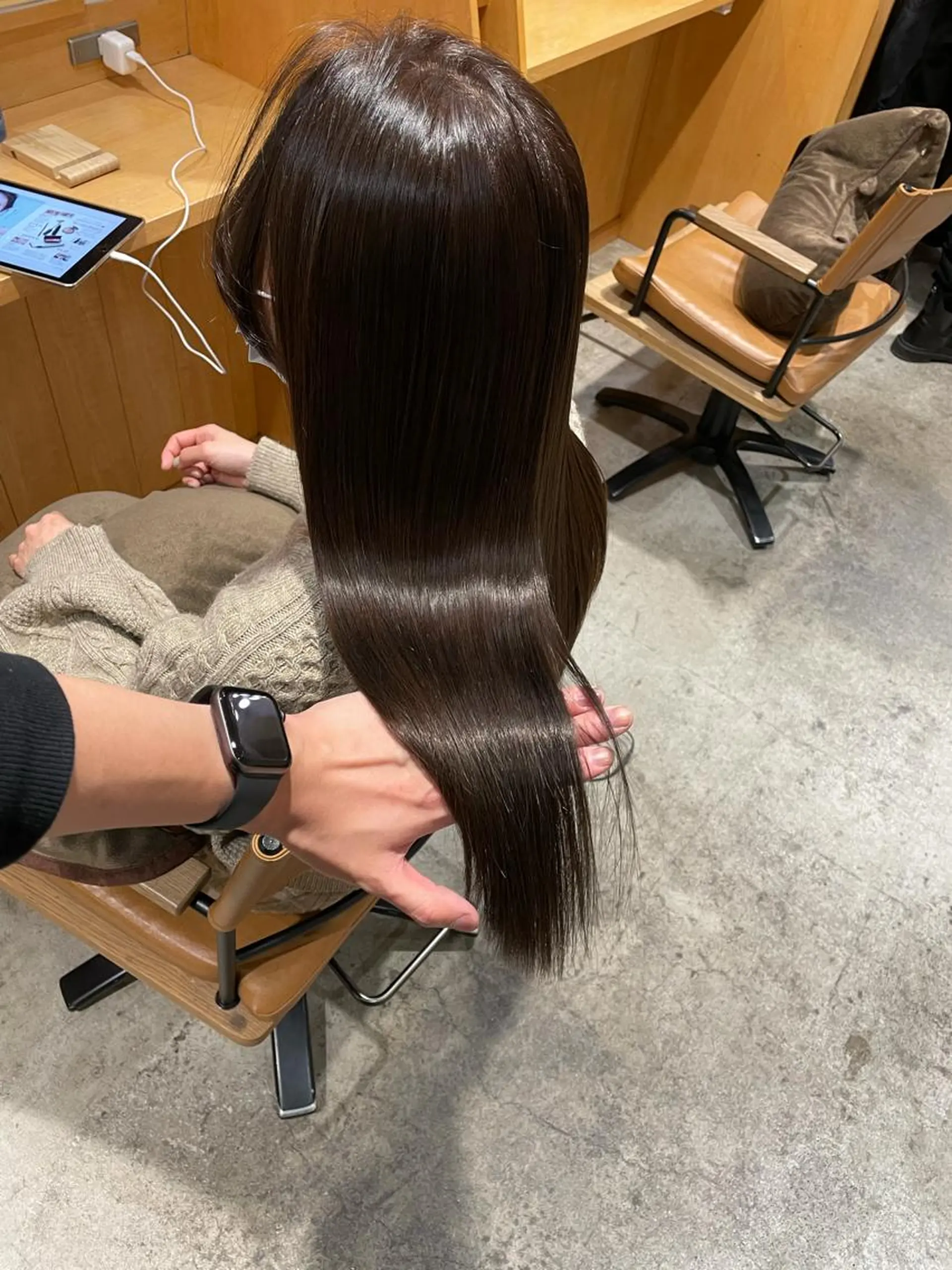 ロング カラー ブリーチ 髪質改善 縮毛矯正 トリートメント 酸熱トリートメント 《髪質改善✖️オリー ブ🧸》小嶋拓也のヘアスタイル