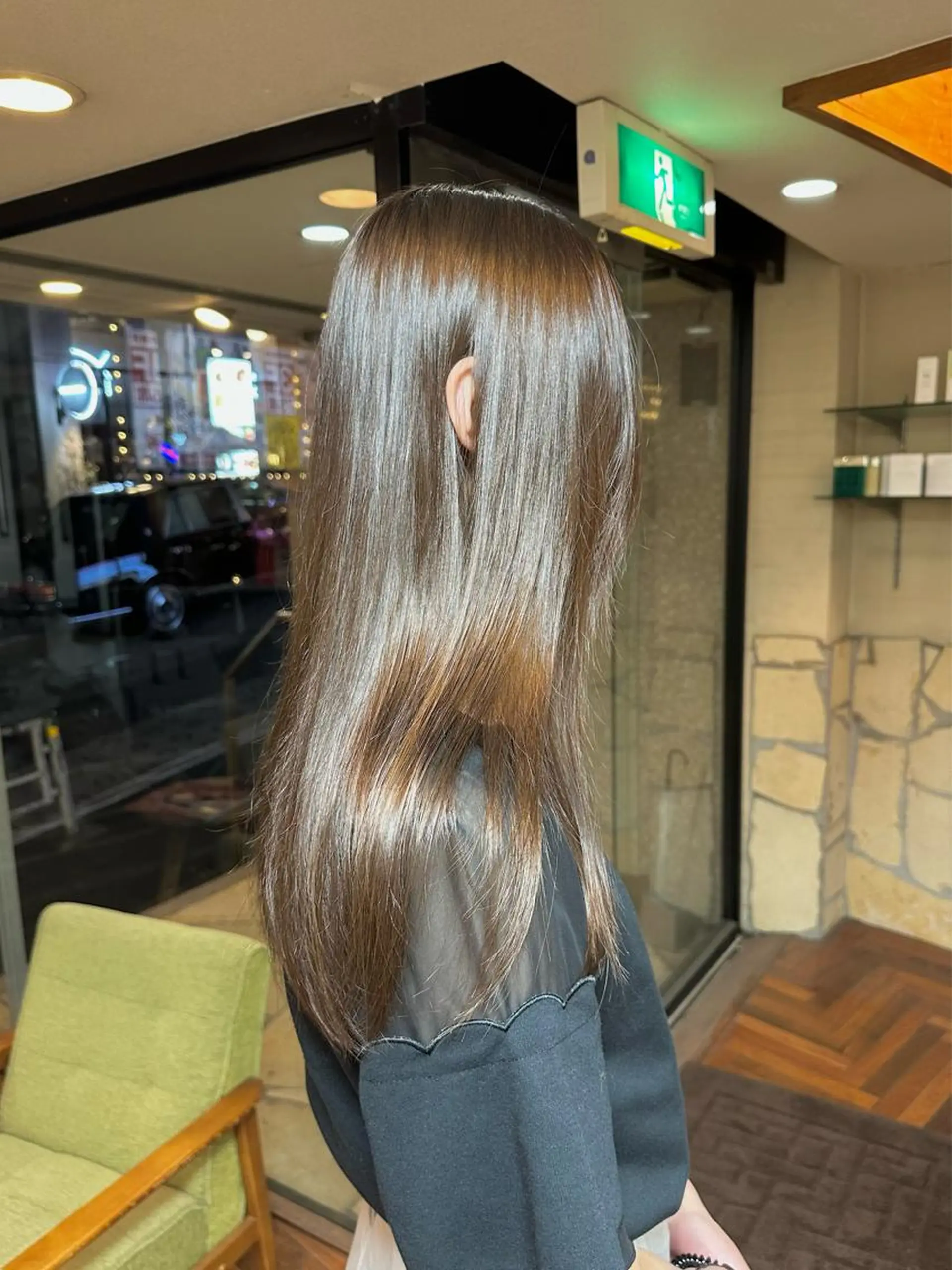 セミロング カラー ベージュカラー ブリーチ ブリーチなしカラー 矢野 晃平のヘアスタイル