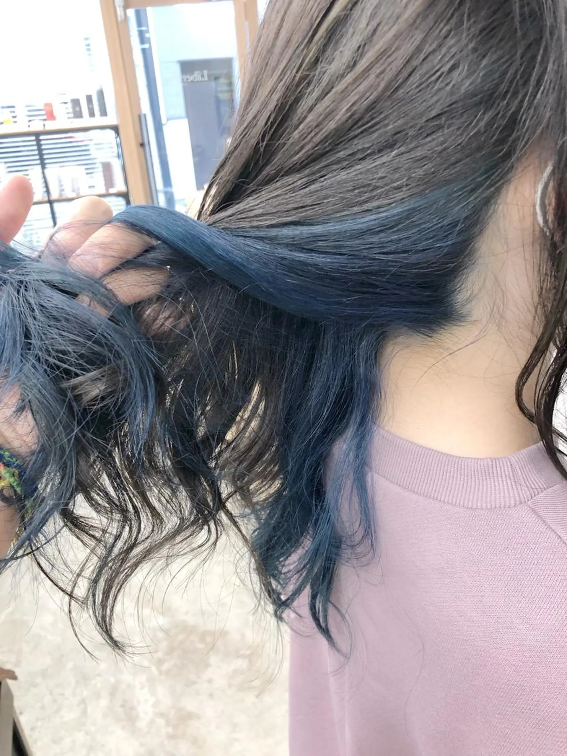 セミロング カラー ブルーカラー インナーカラー 代表　YUKI ☆のヘアスタイル