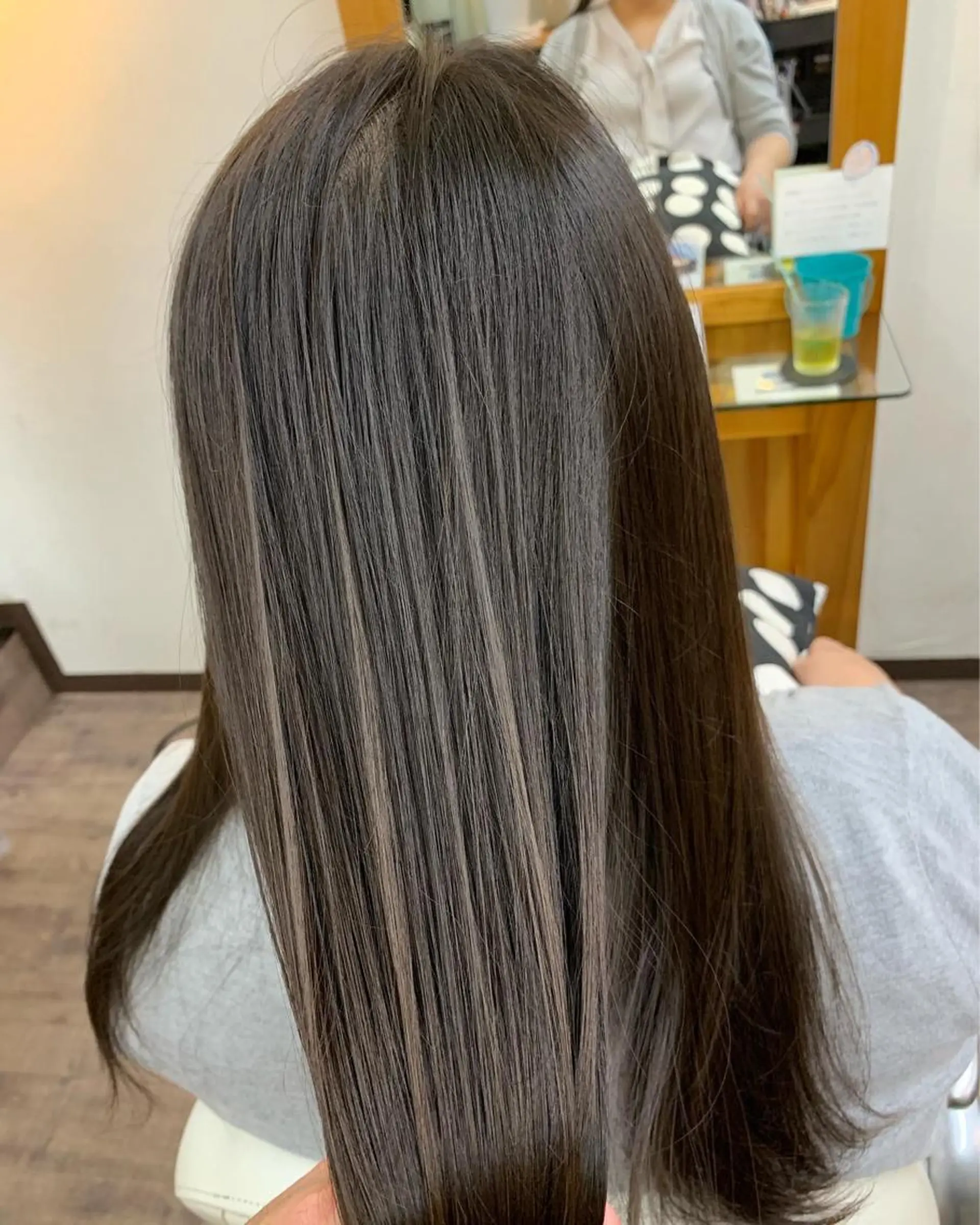 セミロング 髪質改善 カット ヘアカラー トリートメント ajuga所属・hama yukiのヘアスタイル