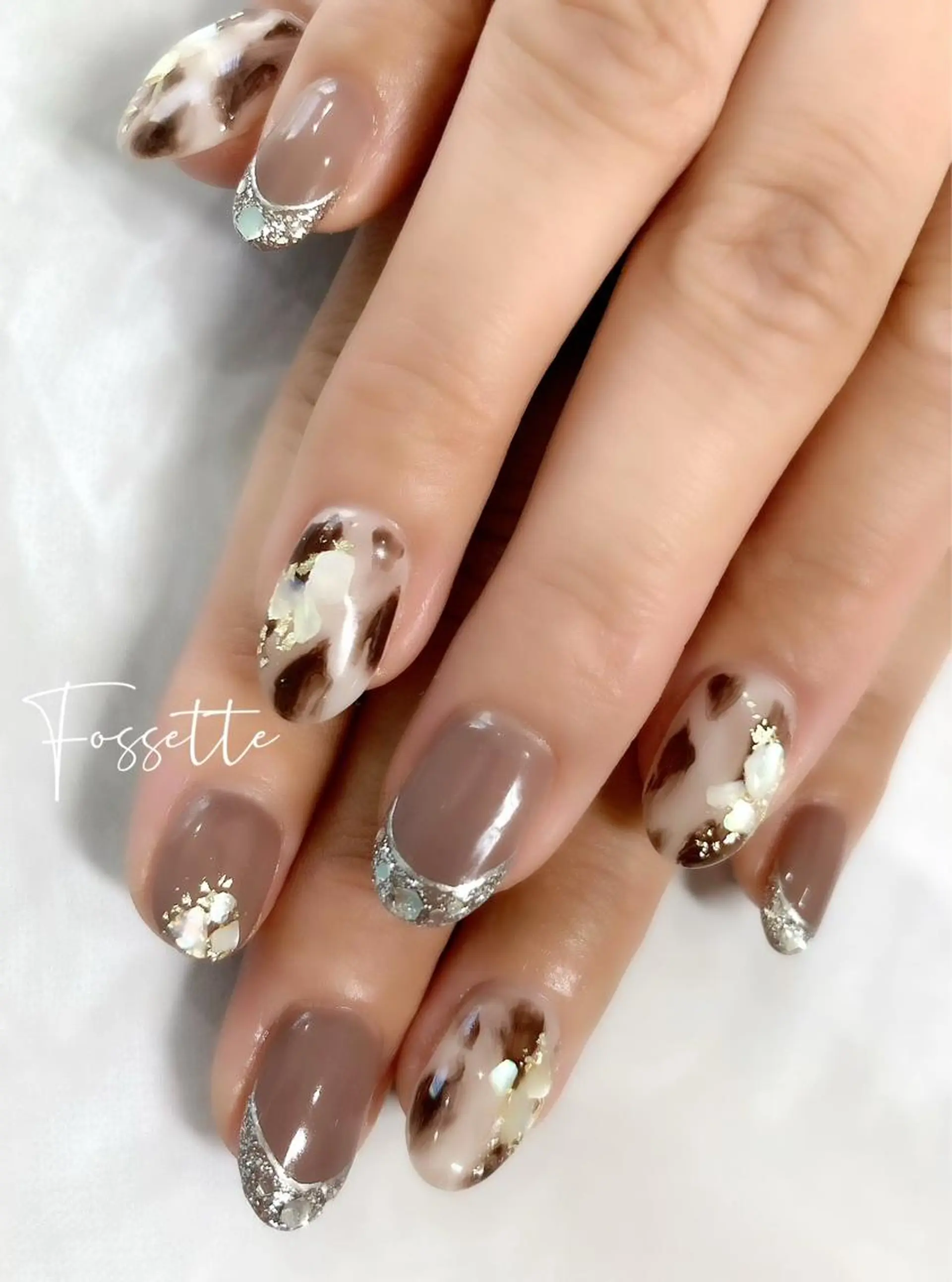 ネイル アニマル柄 ブラウン フレンチネイル ガラスフレンチ ハンドネイル nailsalon Fossetteのネイルデザイン