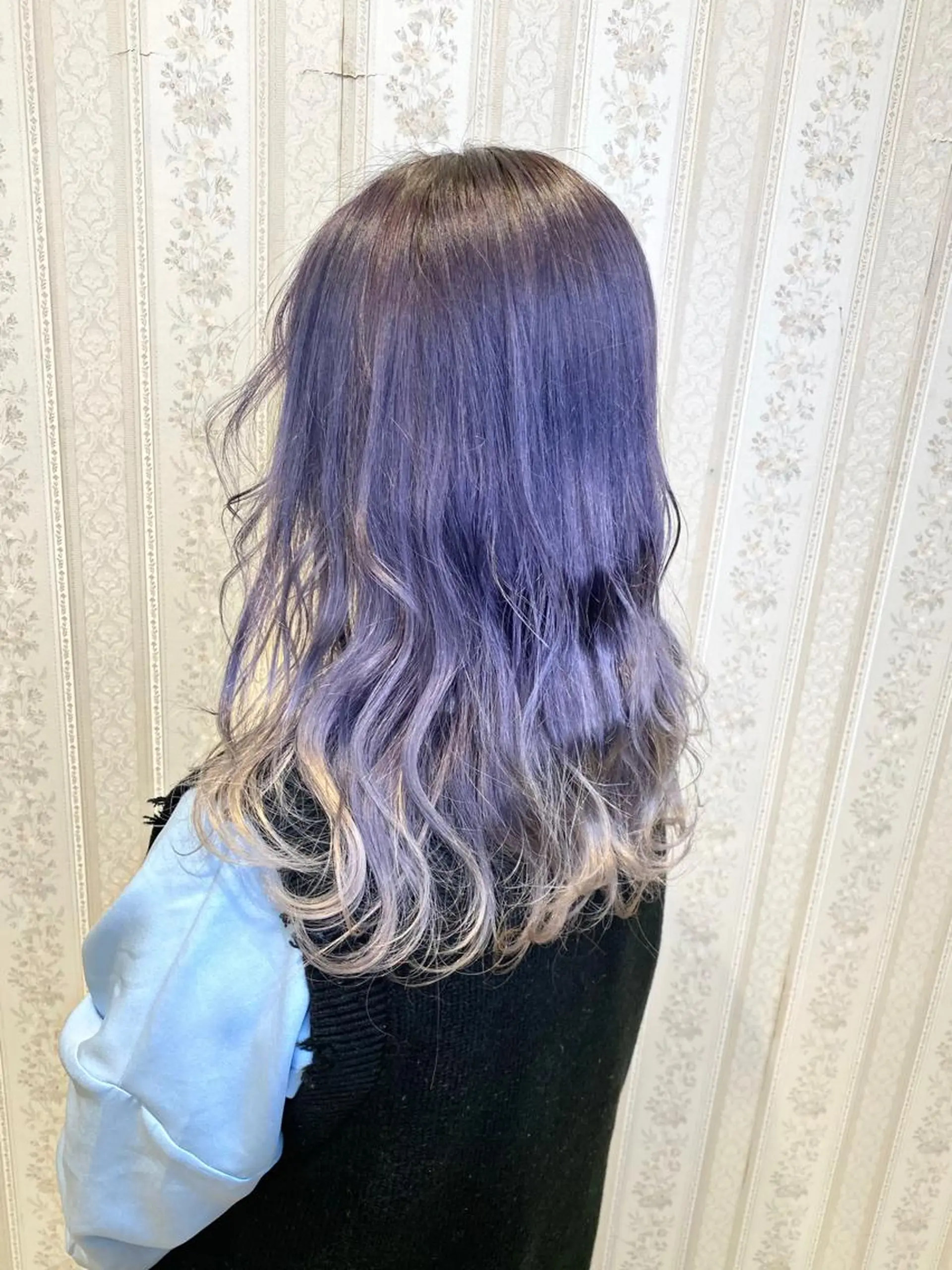 セミロング カラー 【BIBBIDI】 MIKIのヘアスタイル