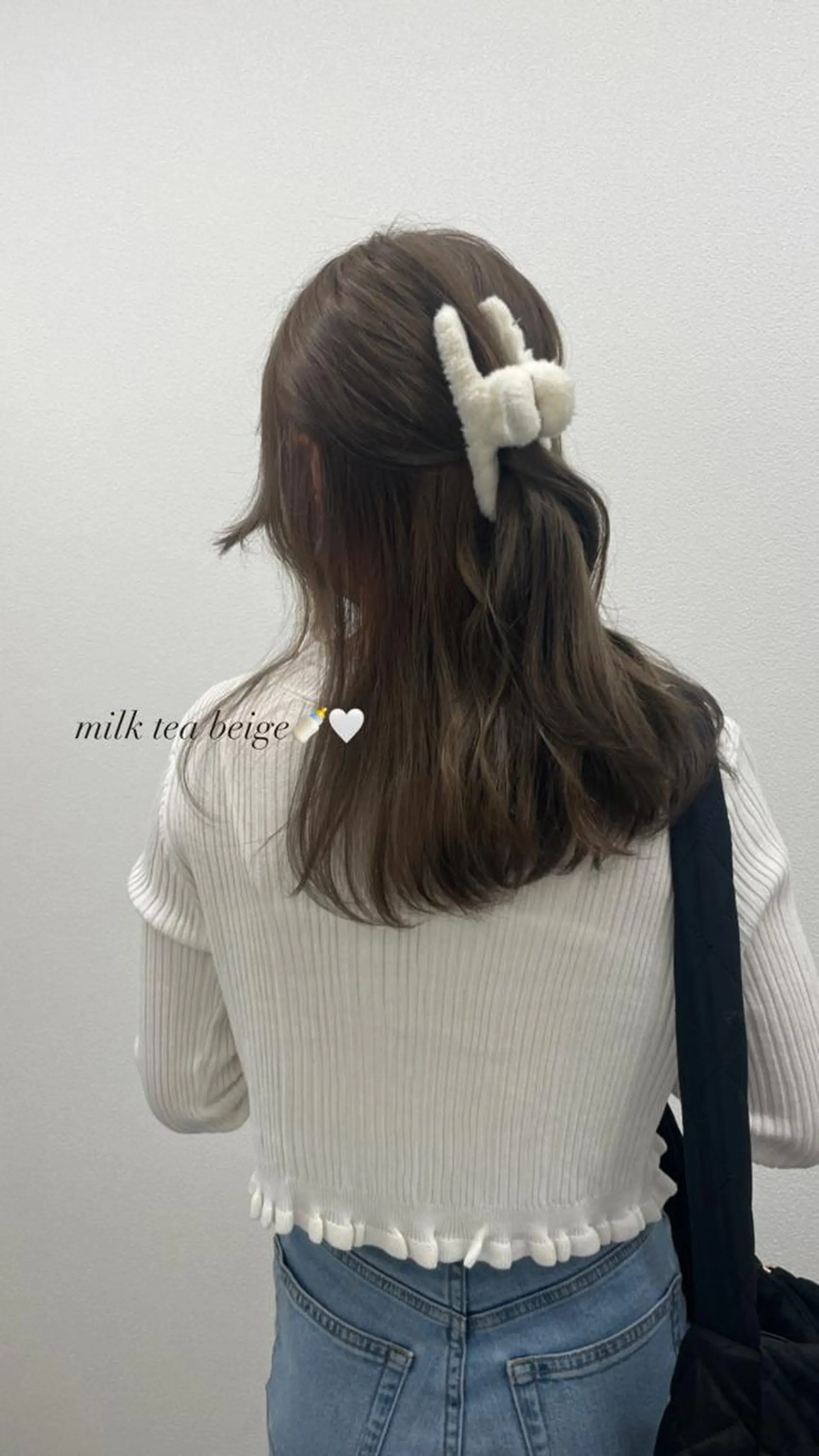 セミロング ヘアカラー MOE 福岡韓国ヘア✧︎のヘアスタイル