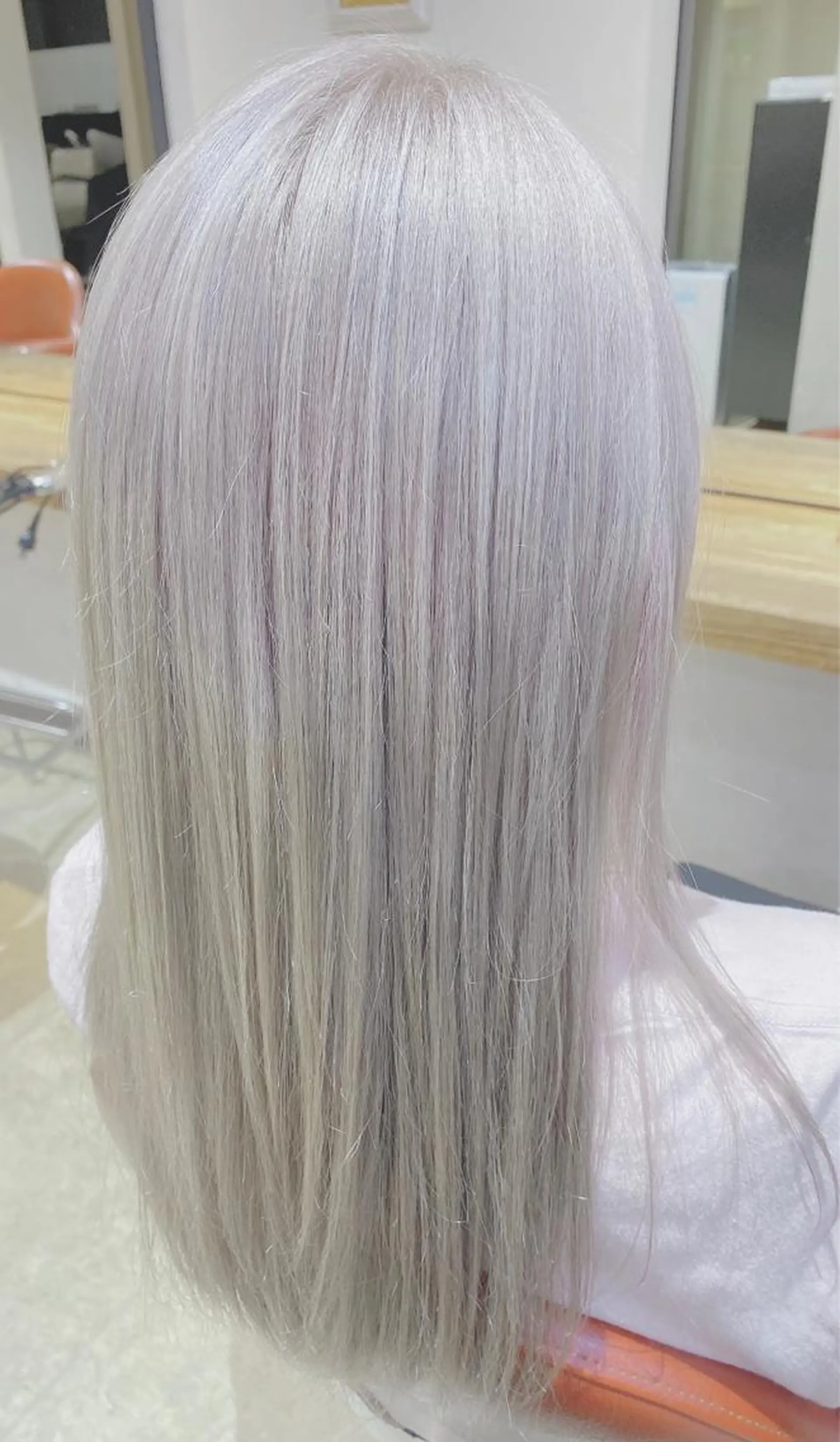 カラー H. SAITOのヘアスタイル