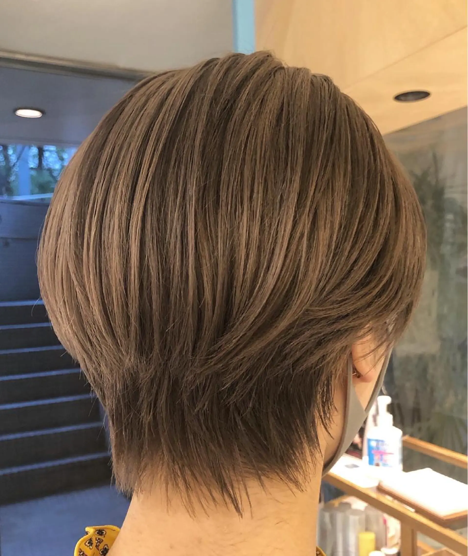 ショート カラー ハンサムショート グレージュ 学生 ショートヘア 大岩 茉愉のヘアスタイル