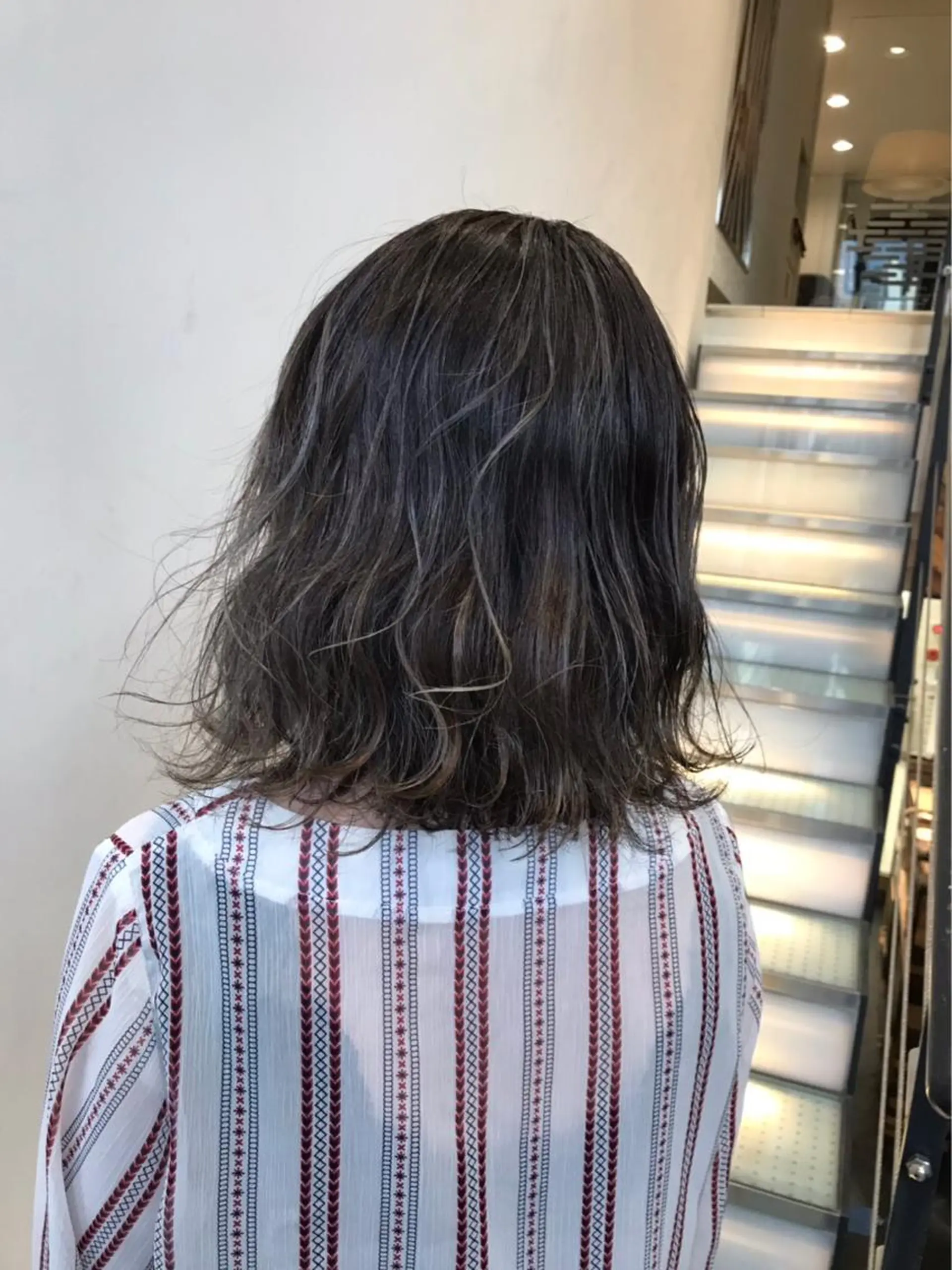 ミディアム ハイライト 畑山 紗耶佳のヘアスタイル