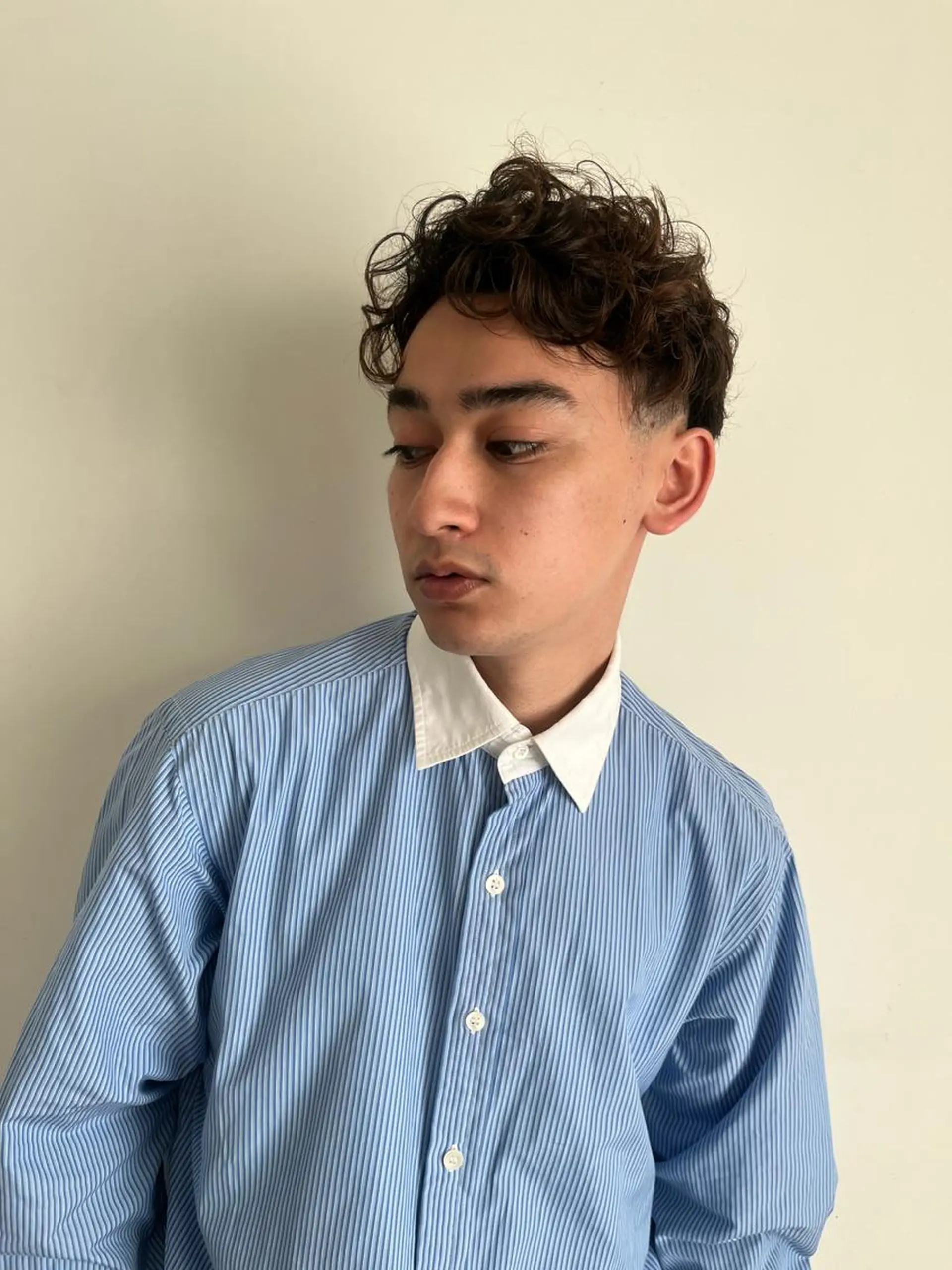 ショート パーマ メンズ うる艶カラー/恵比寿 ベージュ/丸山陽平のヘアスタイル