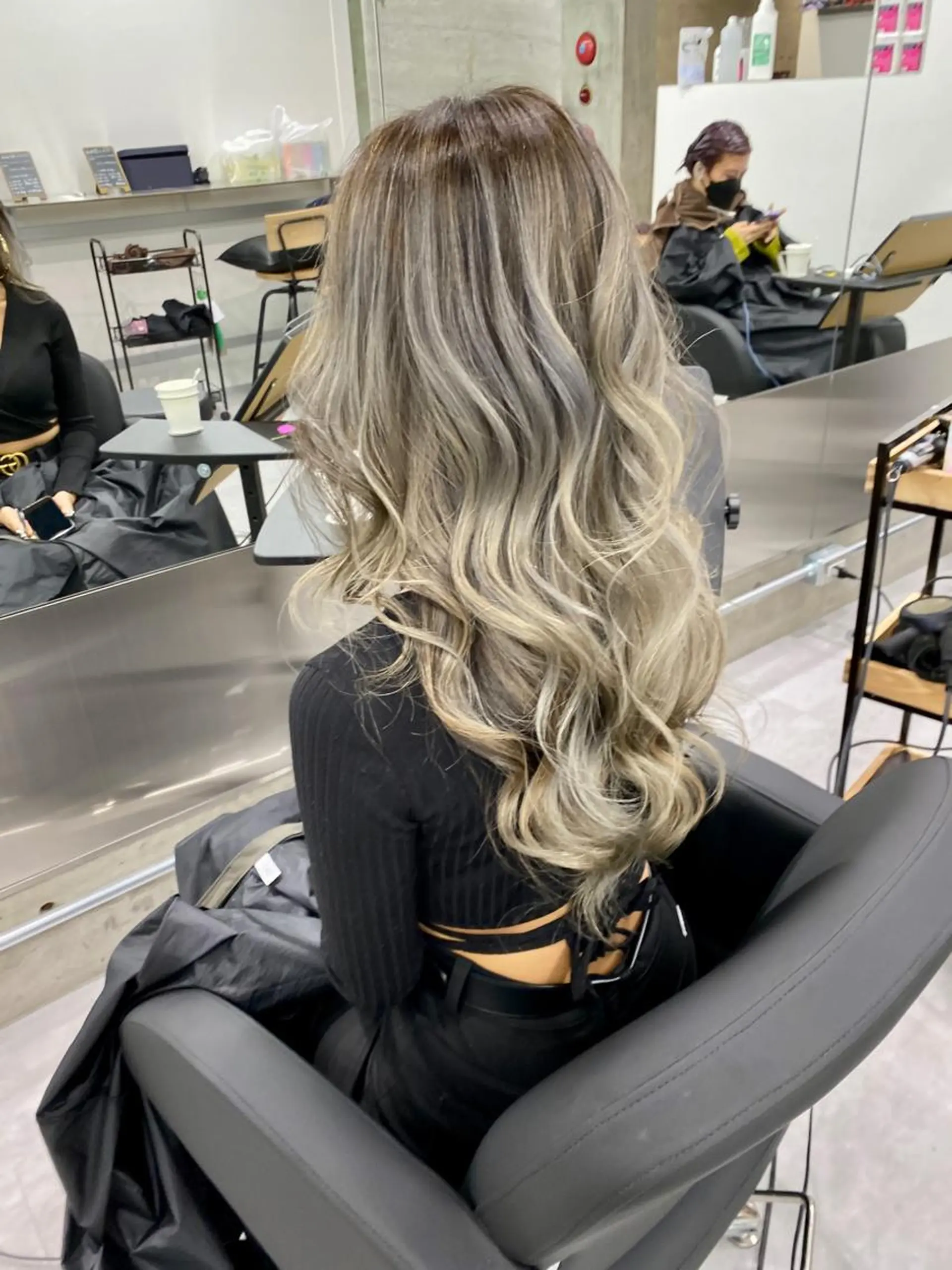 ロング カラー バレイヤージュ ブリーチ ケアブリーチ ダブルカラー ハイライトカラー welring hair salonのヘアスタイル