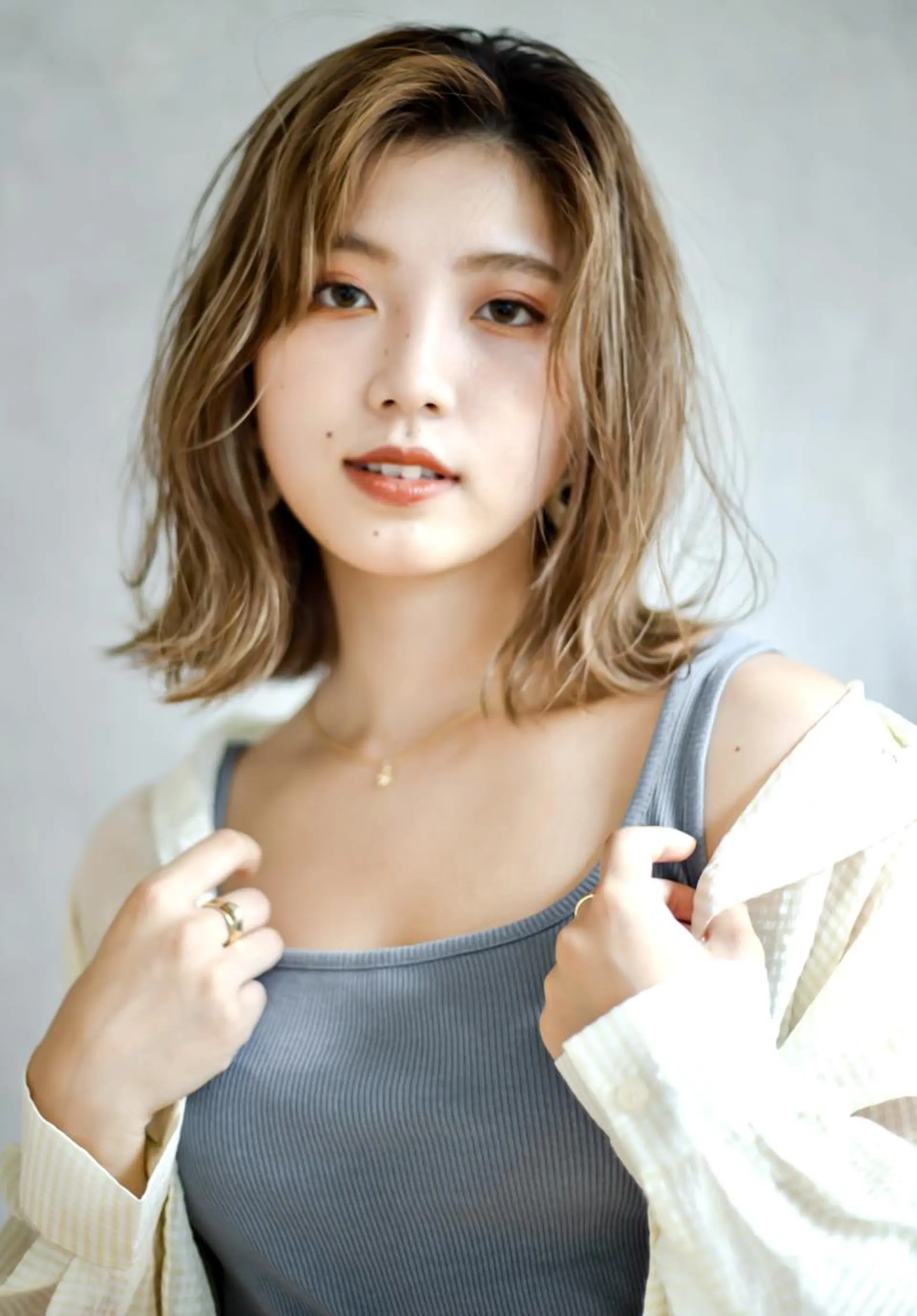 ミディアム 大澤 尚也のヘアスタイル