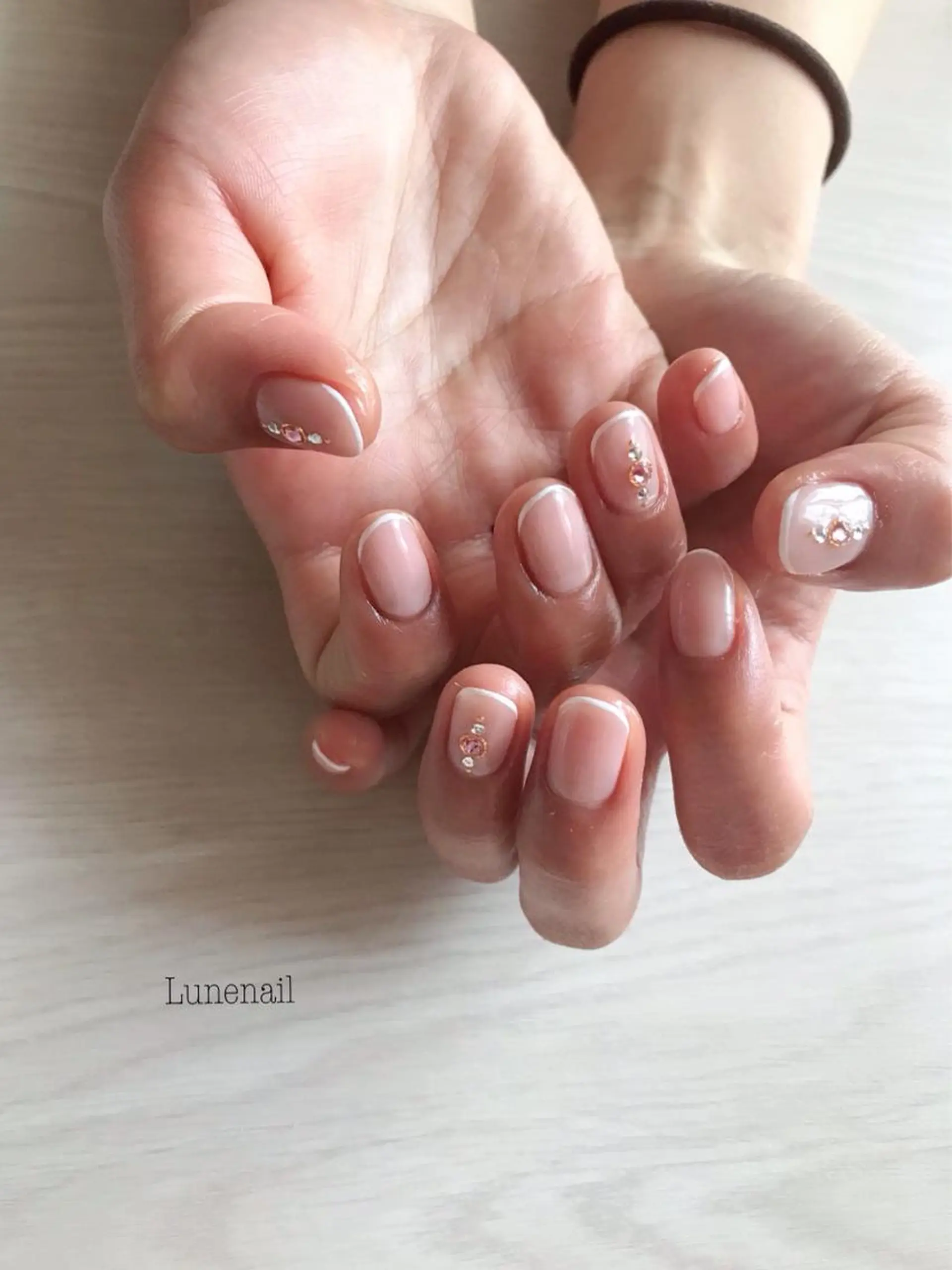 ショート ハンドネイル Lune nailのネイルデザイン